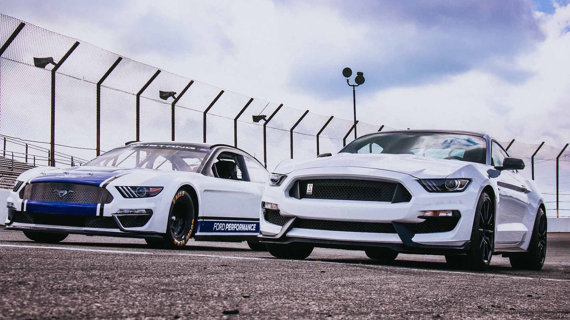 Ford Unveils Its 2019 Mustang NASCAR Cup Series Racer