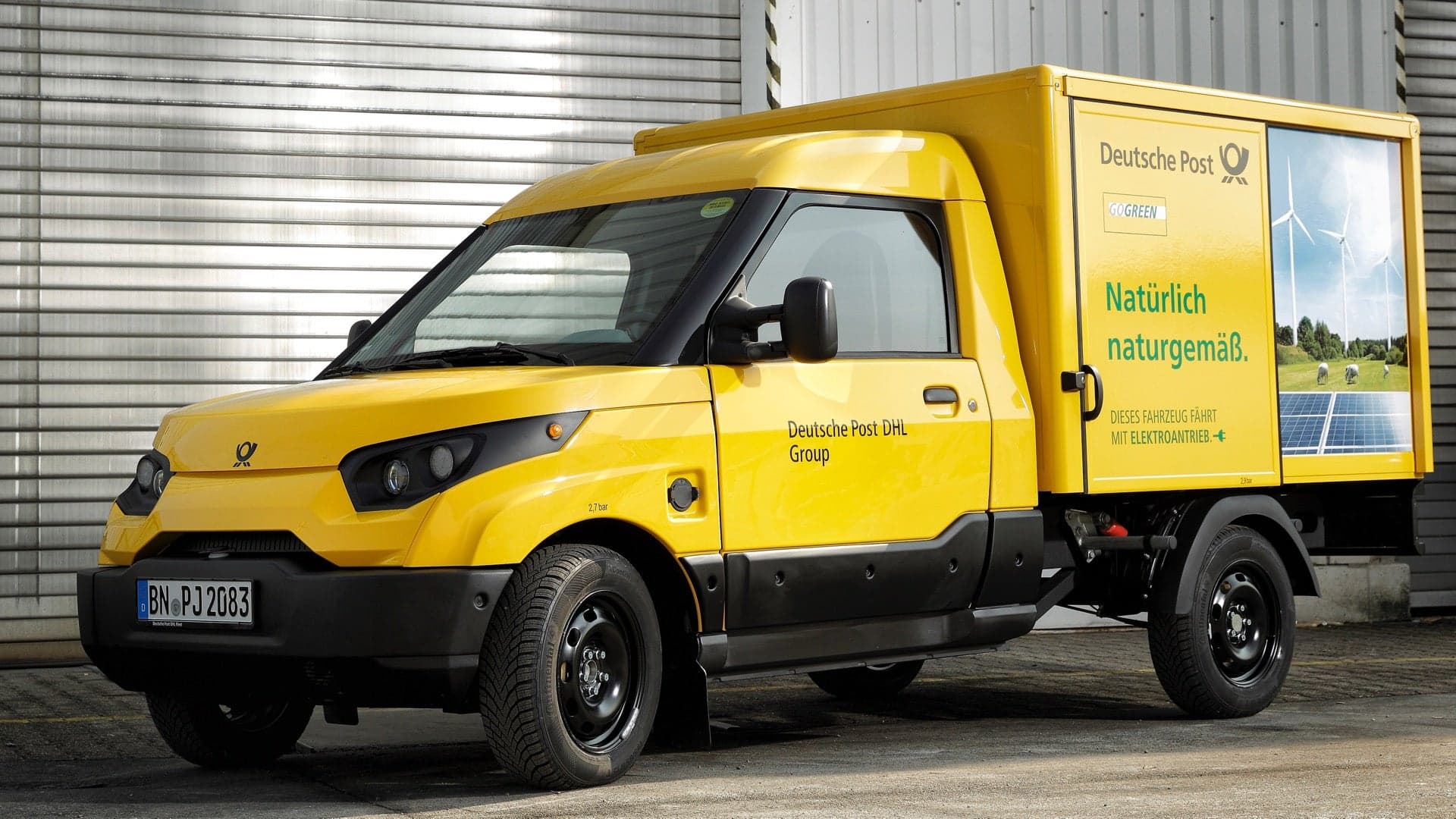 Daimler Engineers Reportedly Snagged a DHL Electric Van While Posing as Customers