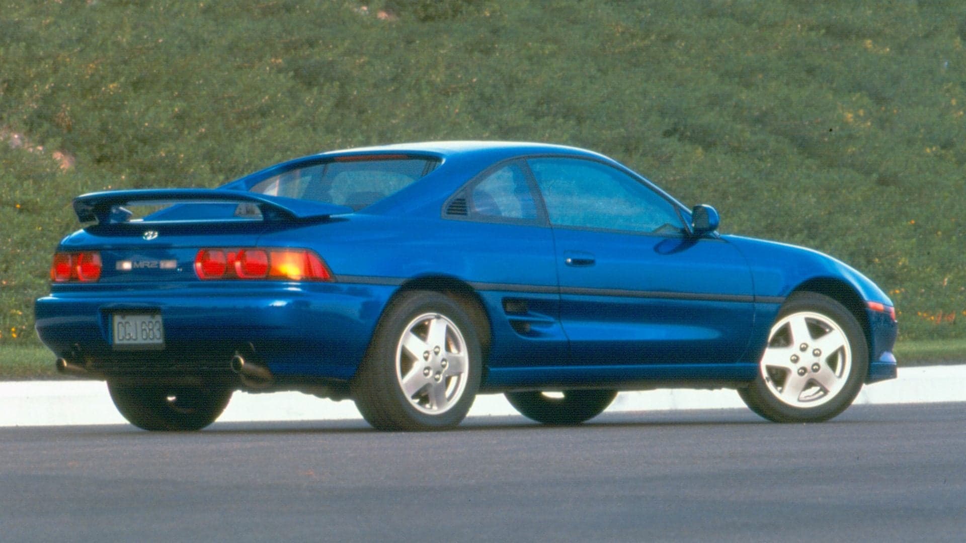 High-Ranking Toyota Engineer on Supra Wants MR2, Celica Revived