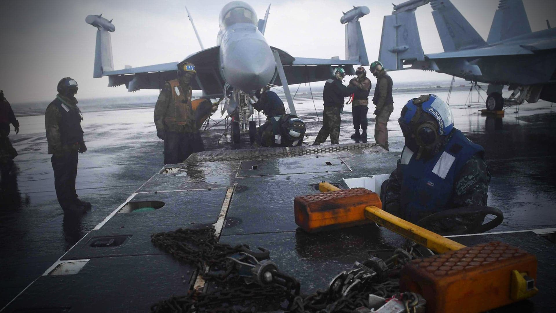 U.S. Carrier Enters Arctic Circle For The First Time in 28 Years As New Cold War Heats Up