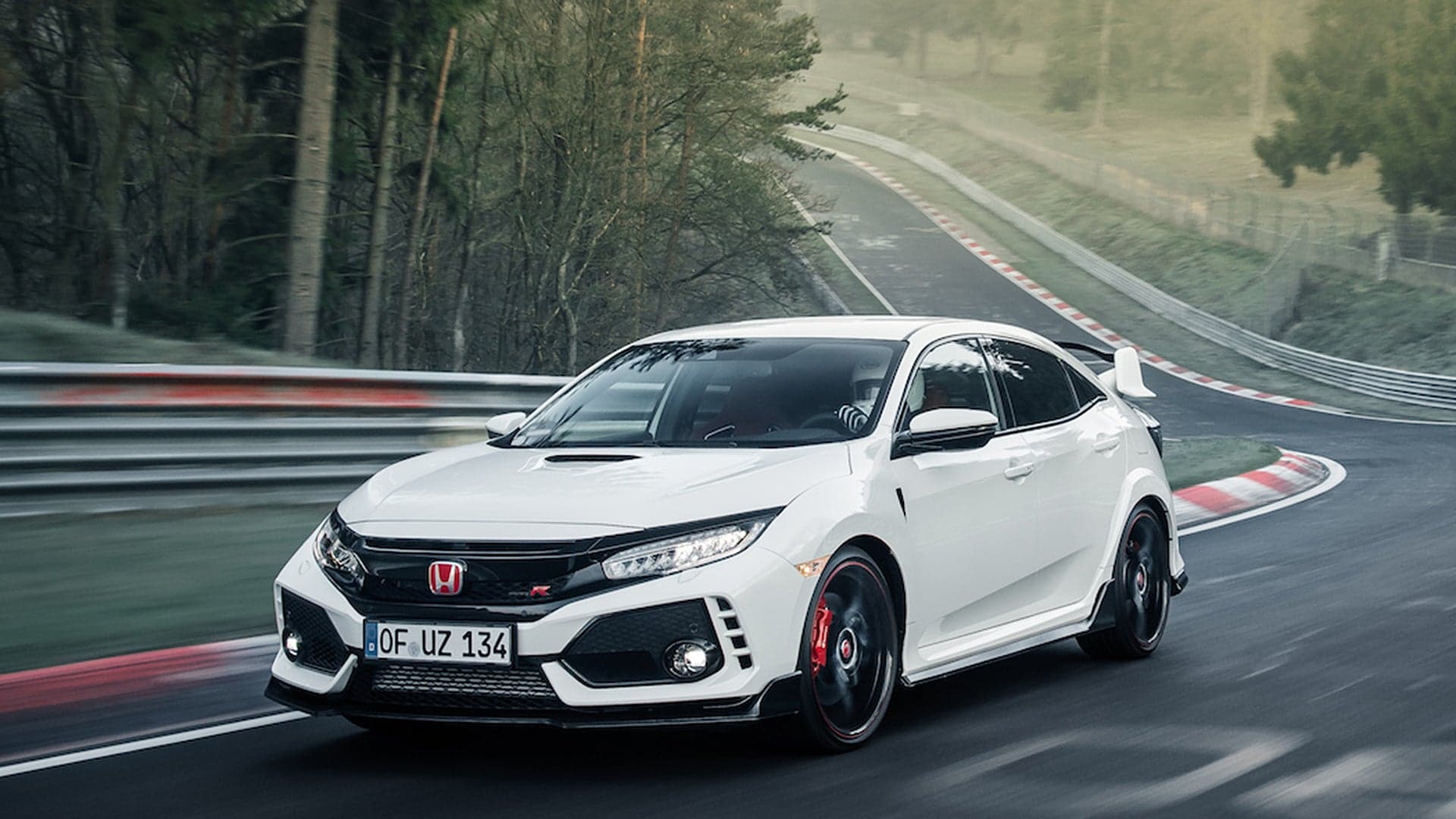 2018 Honda Civic Type R Review: This $35,000 Front-Drive Hot Hatch Impresses Like a Supercar