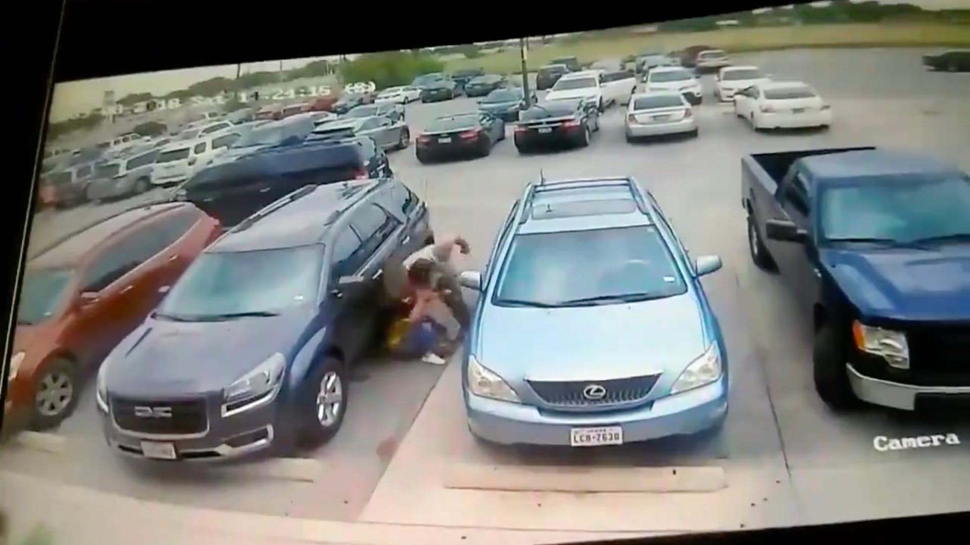 Brutal Fight Breaks out in Texas Over Parking Spot
