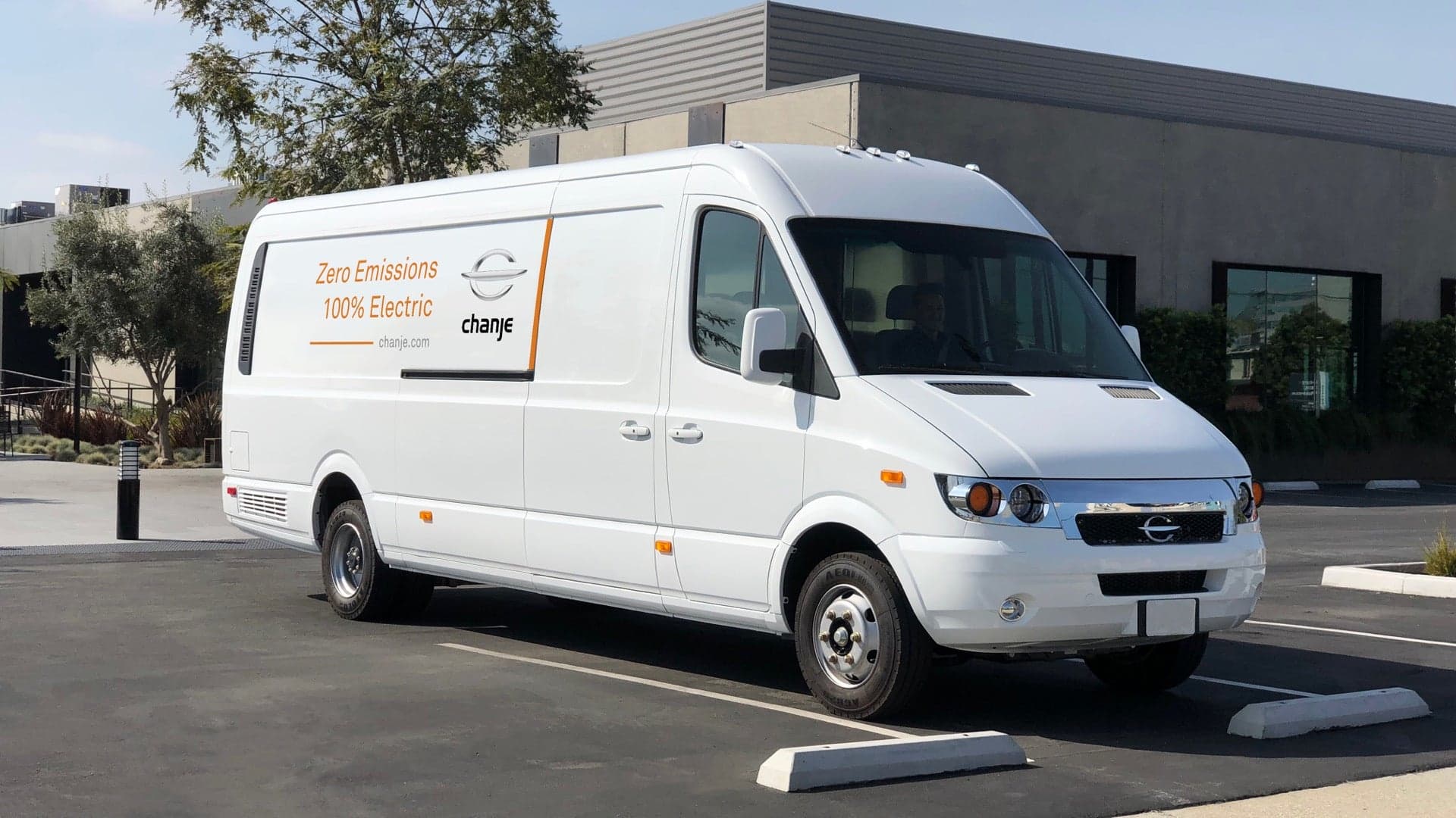 FedEx Orders 1,000 Electric Delivery Vans From Startup Chanje