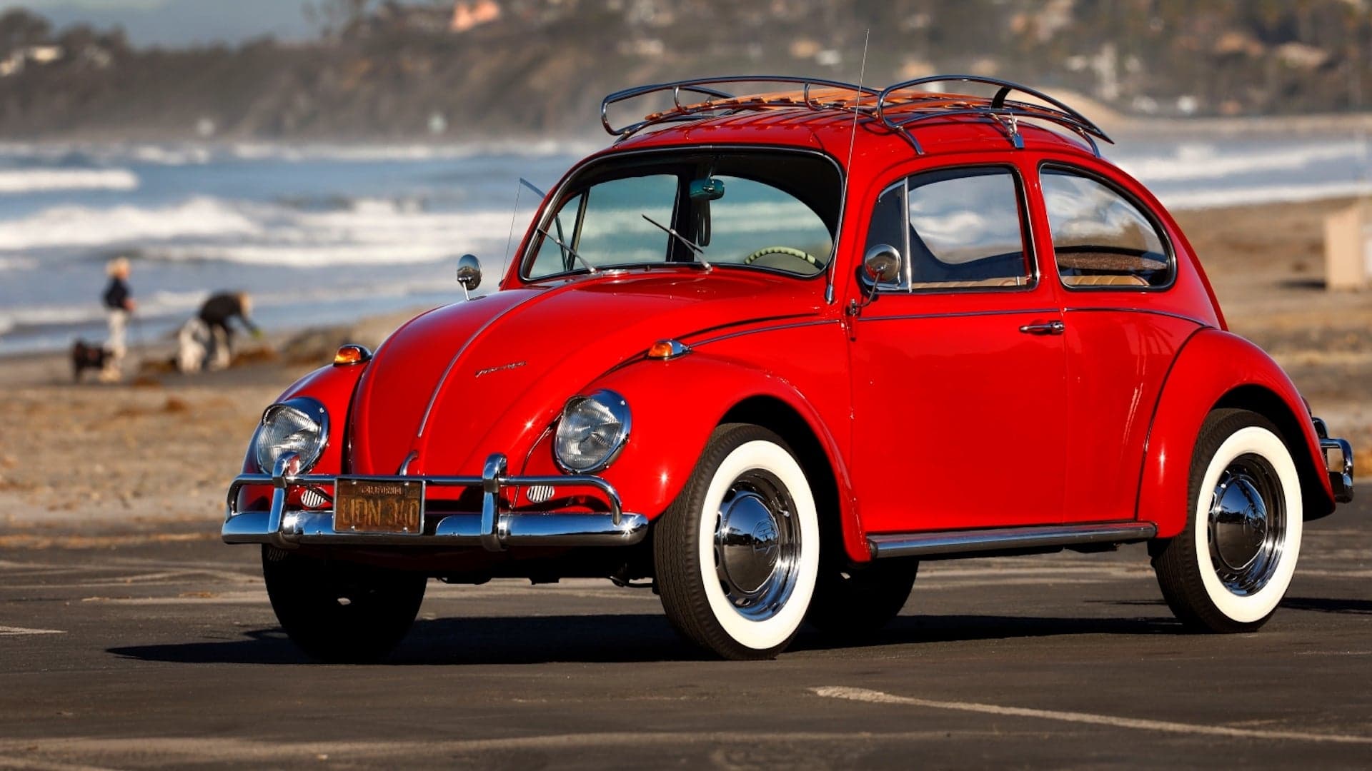 Volkswagen Restores Original-Owner 1967 Beetle With 350,000 Miles for Free