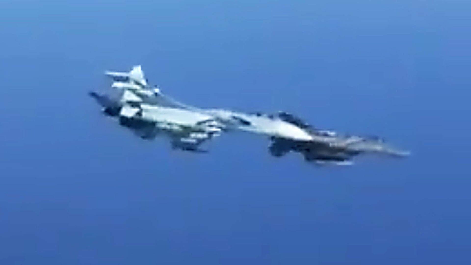 Video Surfaces Of Russian Su-27 Making Aggressive Turn Into U.S. F-15 During Intercept