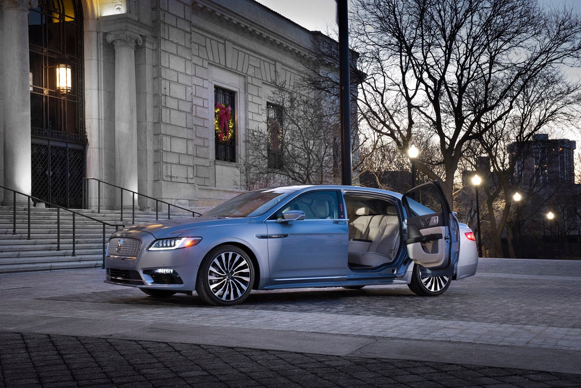 The $110,000 Lincoln Continental With ‘Suicide Doors’ Is Already Sold Out