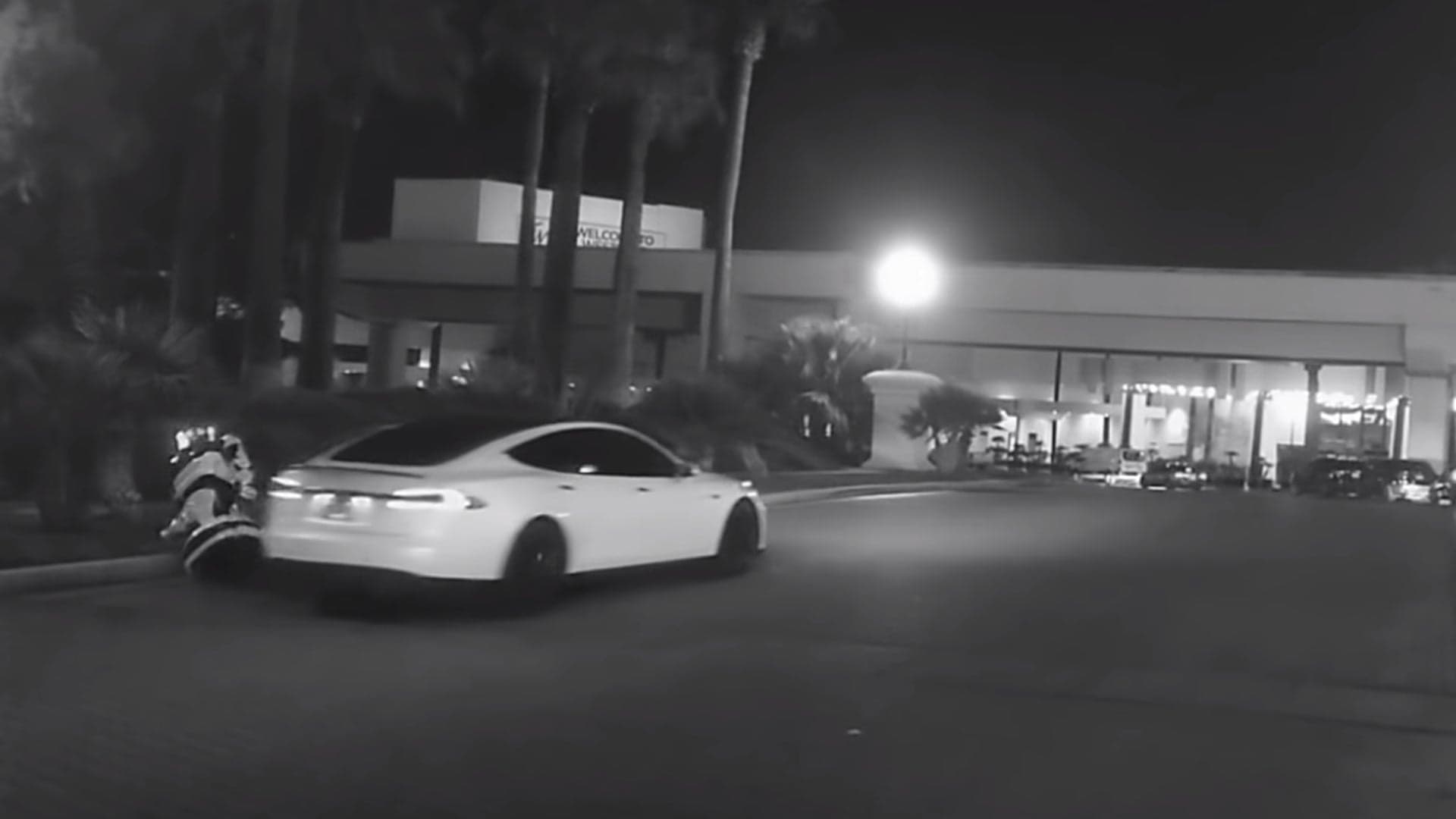 CES 2019: Video of Robot Allegedly Being Run Down By Tesla on Autopilot Looks Too Suspicious