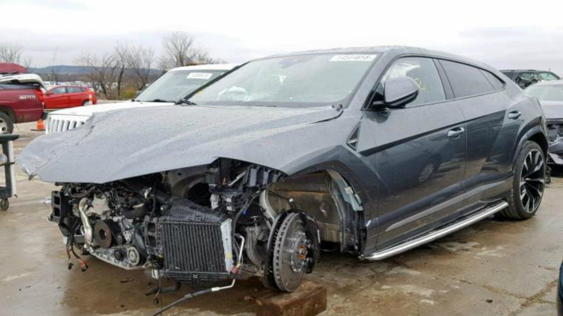 This Crashed Lamborghini Urus With 752 Miles Can Be Yours for $115K