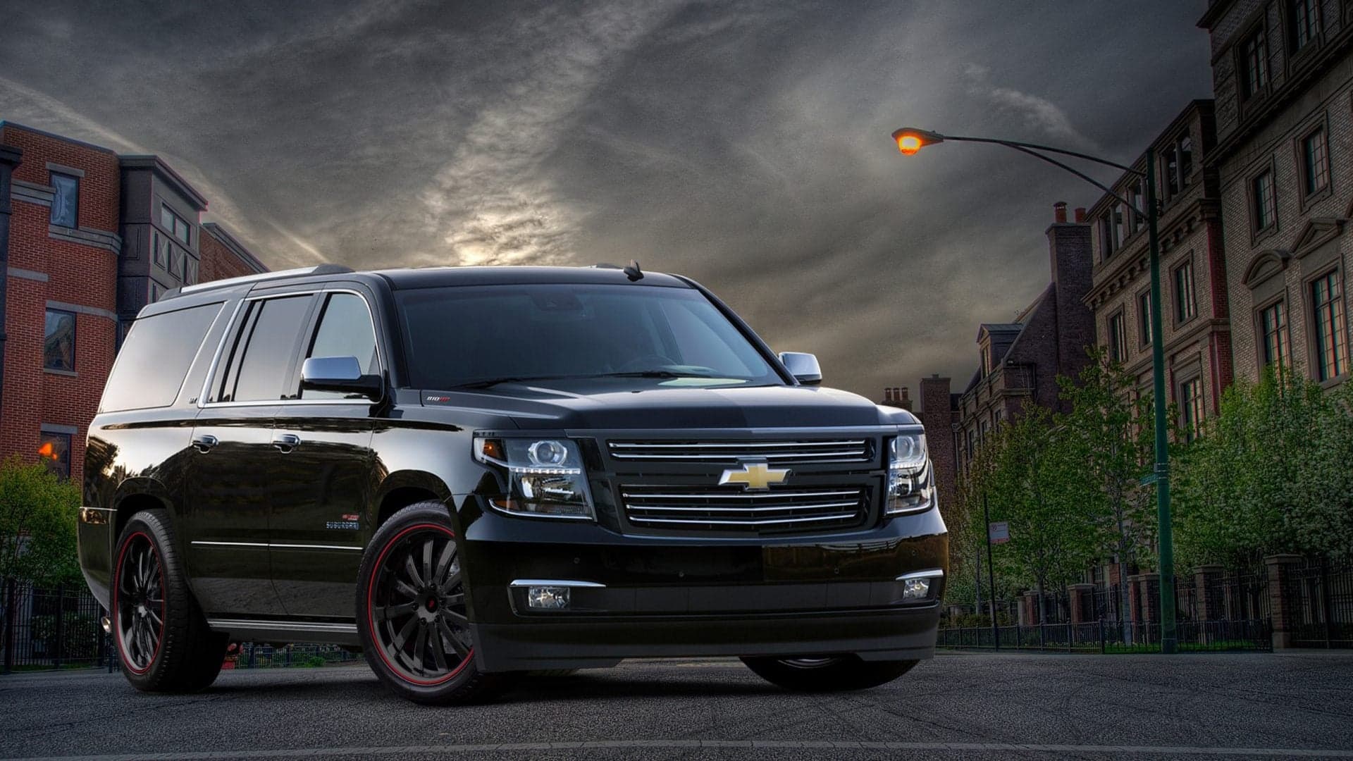 Chevy Dealers Are Now Selling 1,000-HP Tahoes and Suburbans