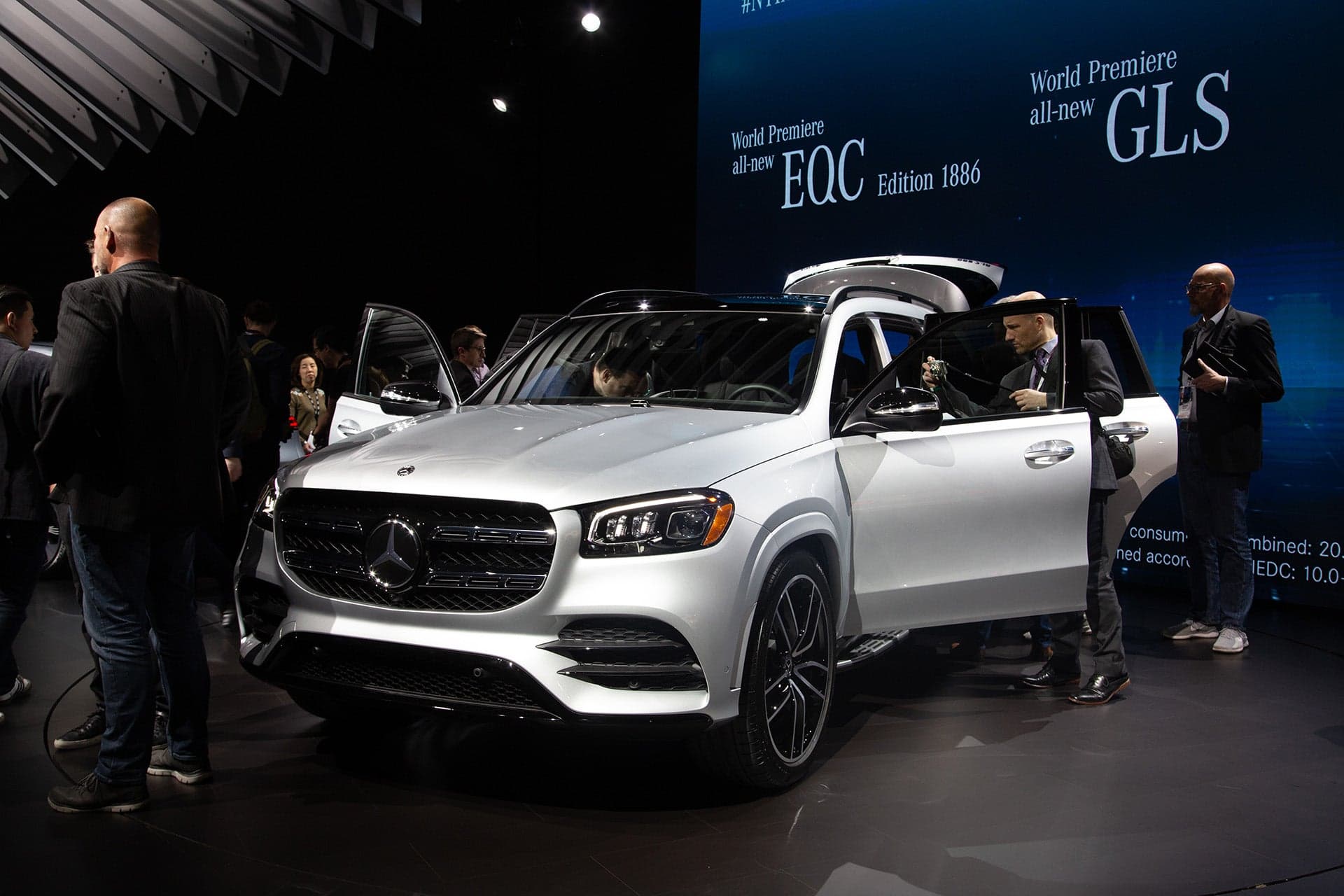 2020 Mercedes-Benz GLS SUV: Hybrid Power and Flagship Tech for Your Upper-Class Family