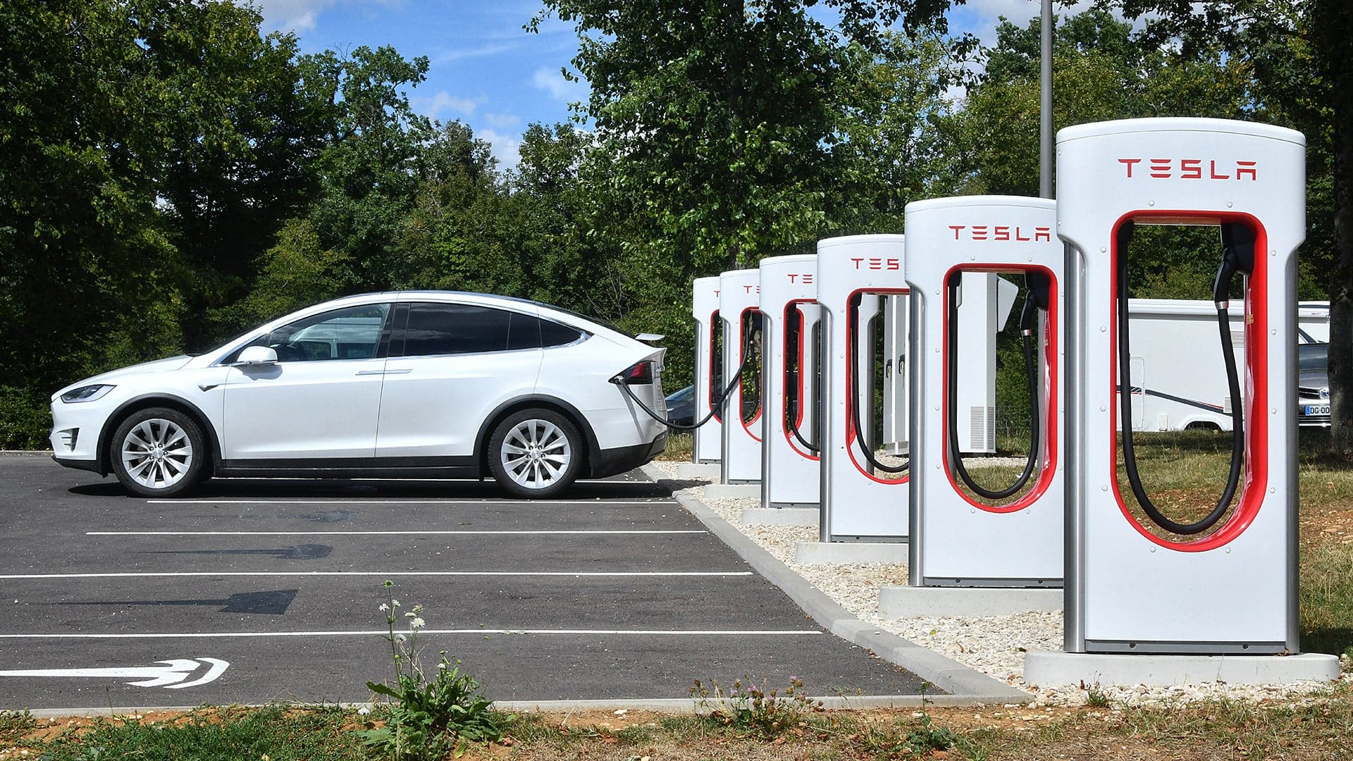 Tesla To Offer 5,000 Free Supercharger Miles For Referrals, Adds Caveats