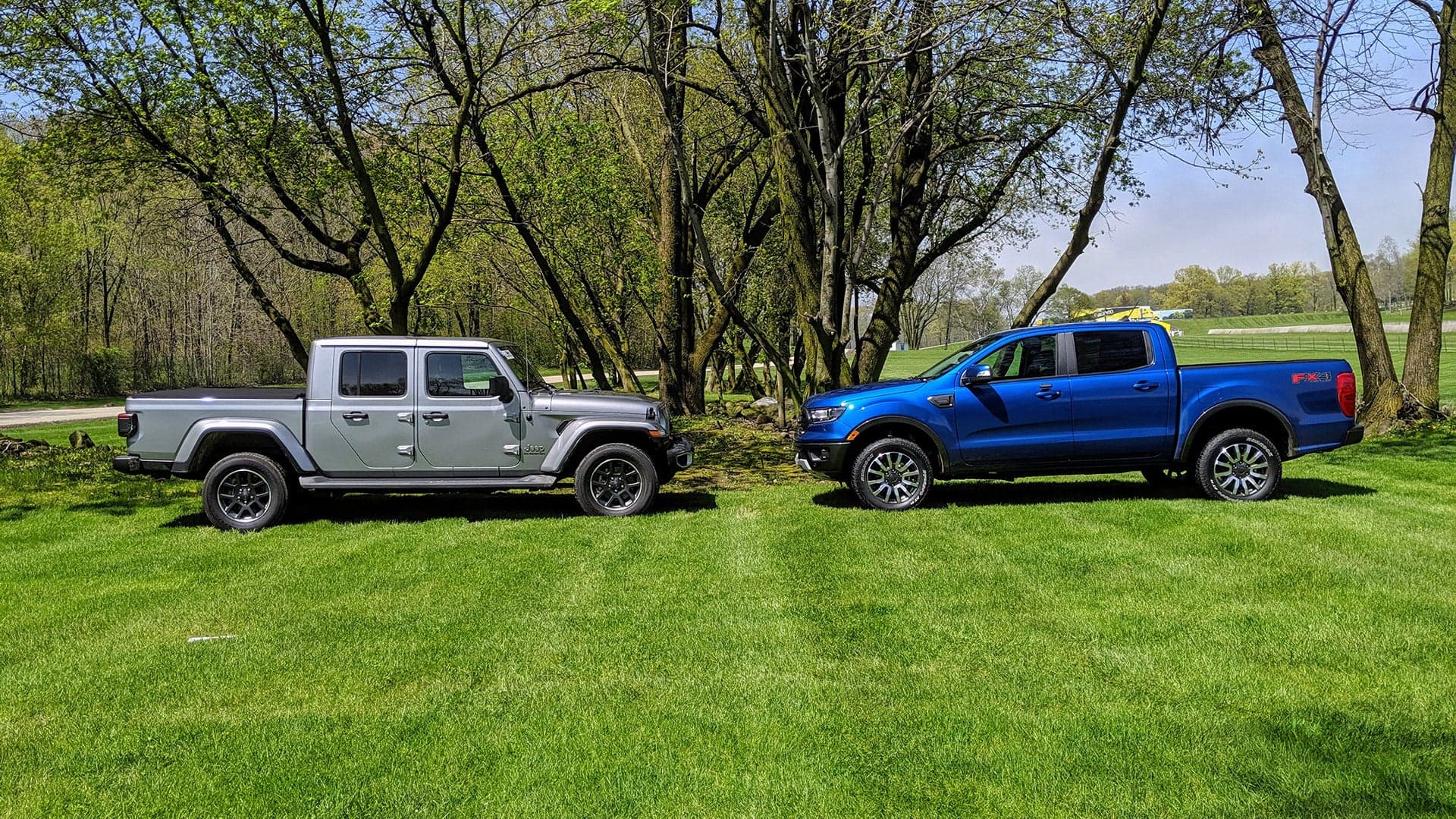 Five Key Differences Between the 2019 Ford Ranger and the 2020 Jeep Gladiator