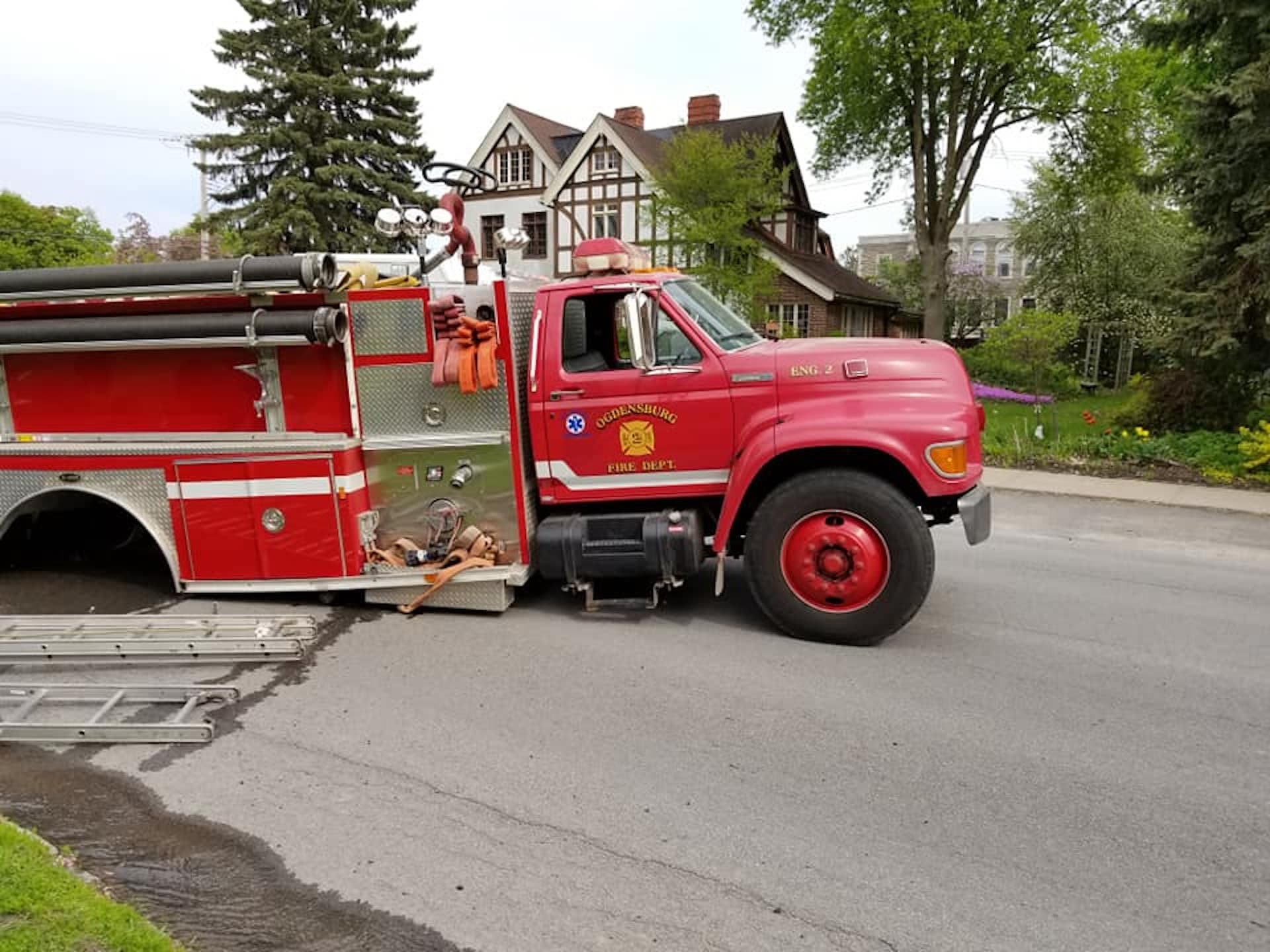 Fire Truck Axle Randomly Falls off While Responding to Meth Lab Emergency in Upstate New York