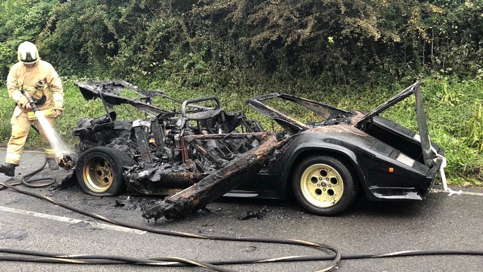 Bankrupt Billionaire’s Lamborghini Countach Discovered Roadside After Burning to a Crisp