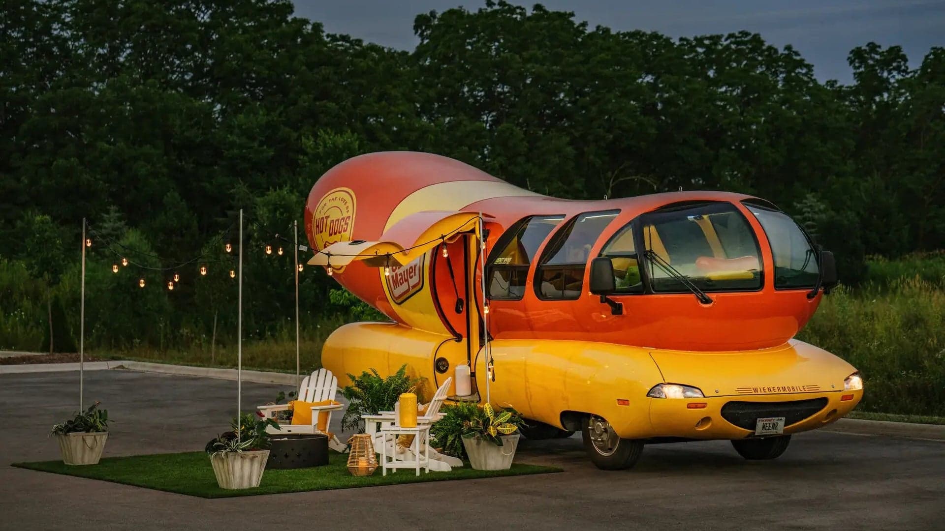 Live Like A Hot Dog King For A Day, Oscar Mayer Lists Its Wienermobile on Airbnb