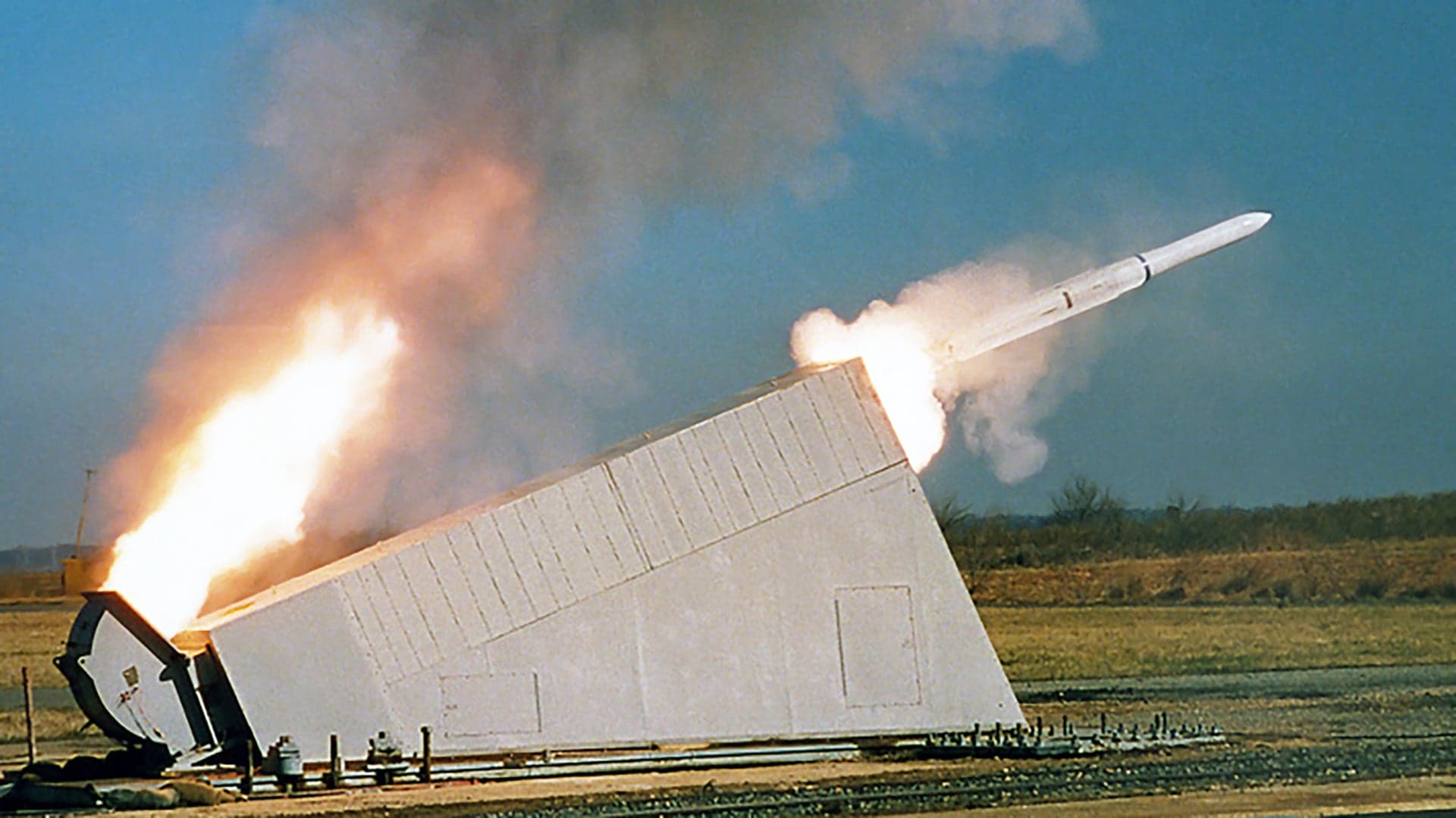 This Bolt-On Launcher Can Give Nearly Any Ship The Same Weaponry As A U.S. Navy Destroyer