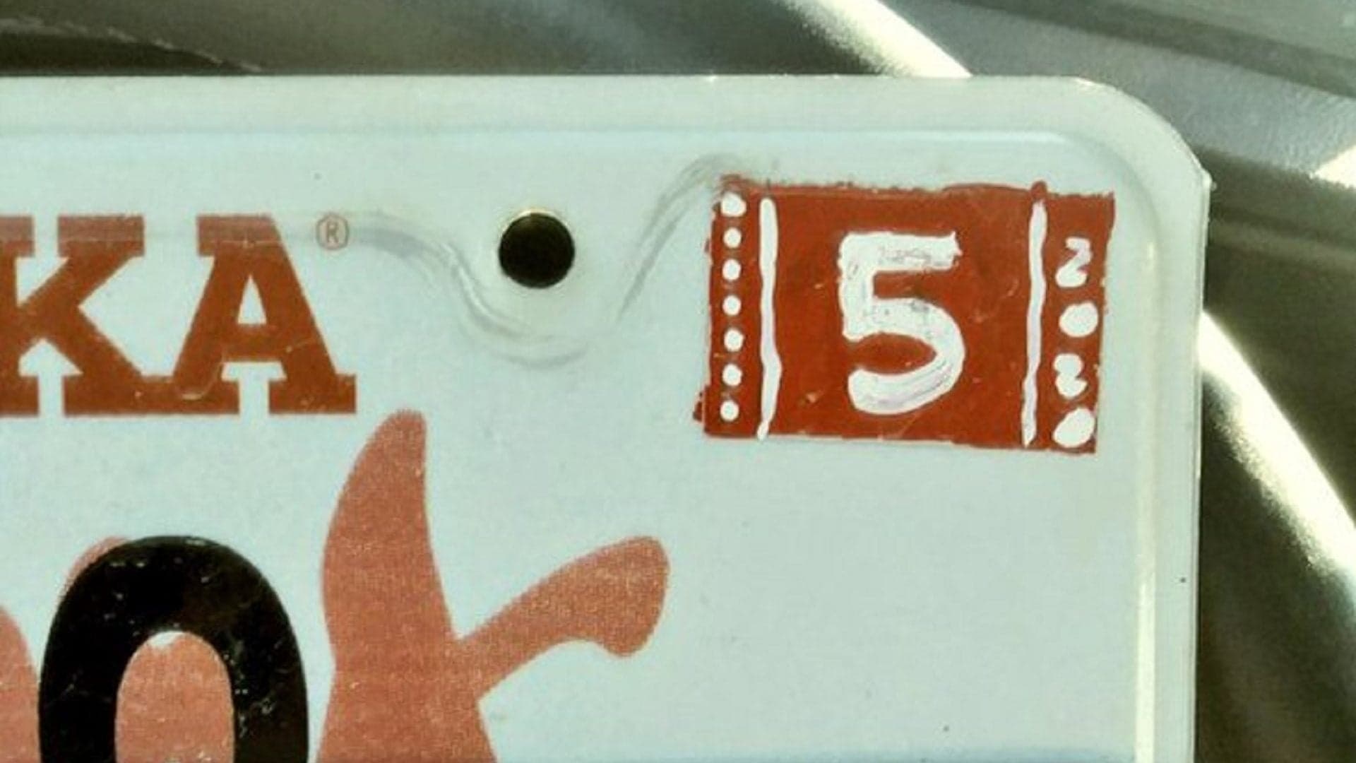 Nebraska Driver Paints Registration Sticker on License Plate, Cops Have None of It