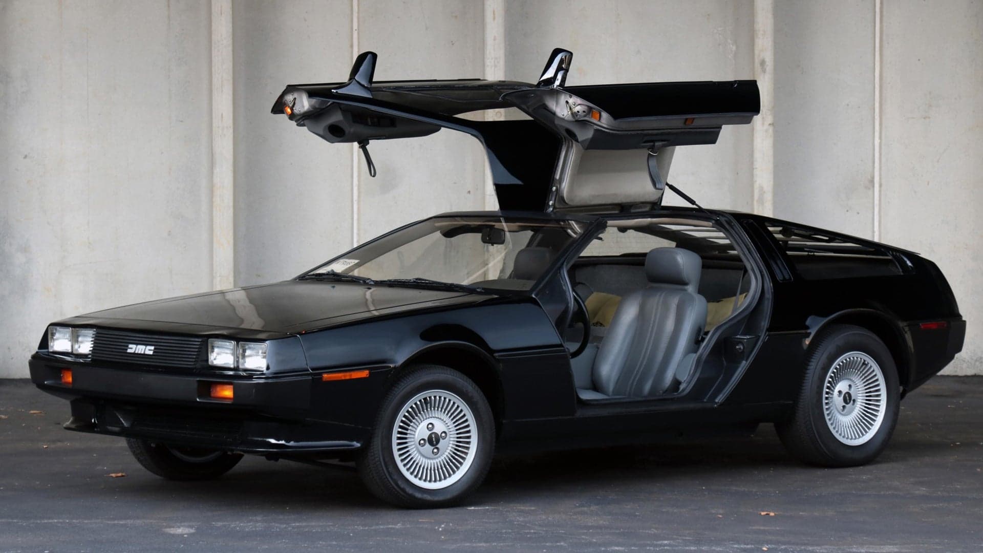 Blacked-Out 1981 DeLorean DMC-12 With 5,900 Miles Sells for $31,751