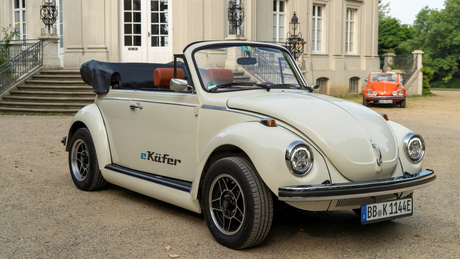 Volkswagen Commissioned These Adorable Electric Vintage Beetles Dubbed E-Kafers