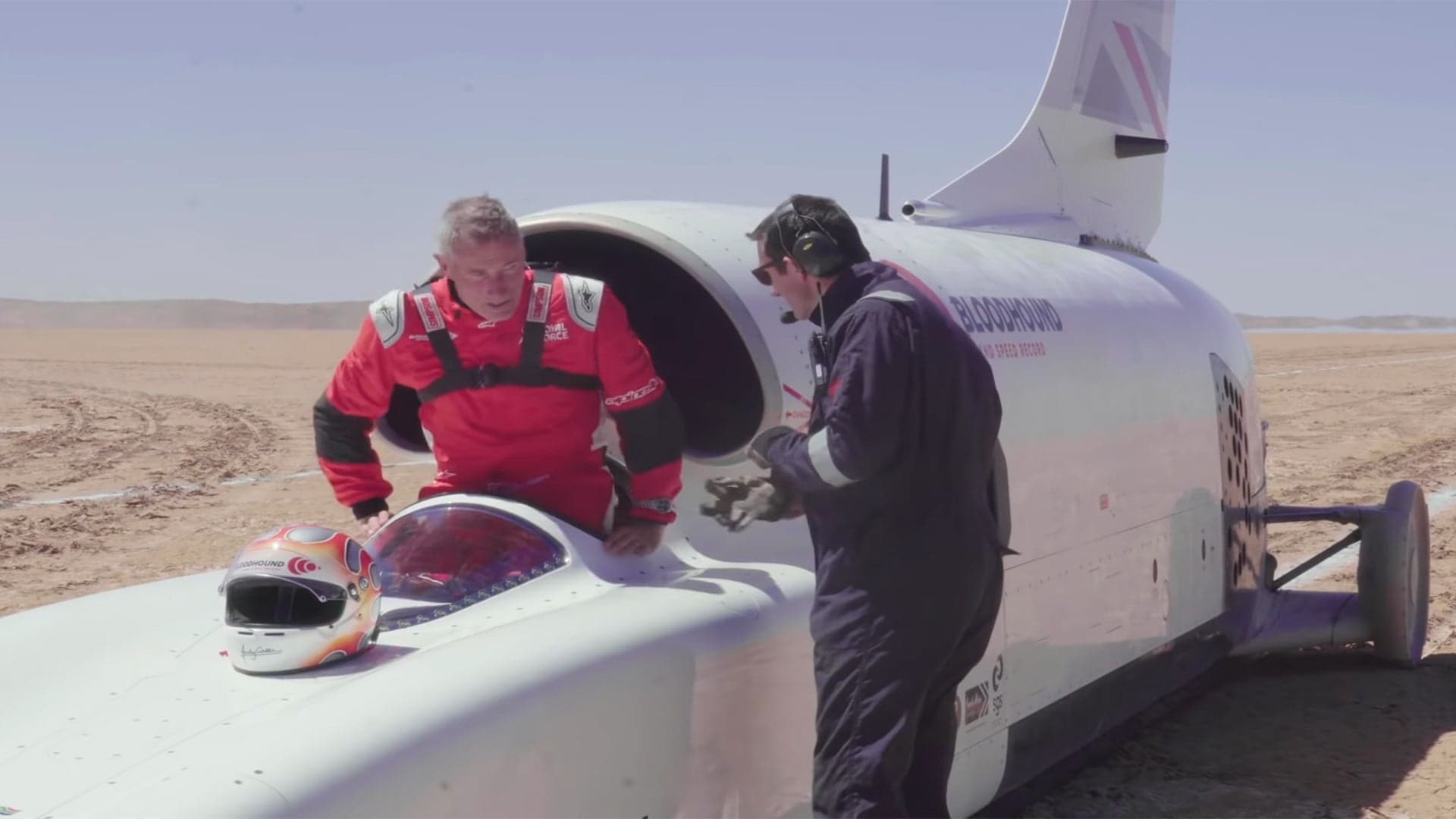 Bloodhound Land Speed Record Car Blasts to 334 MPH in 13 Seconds