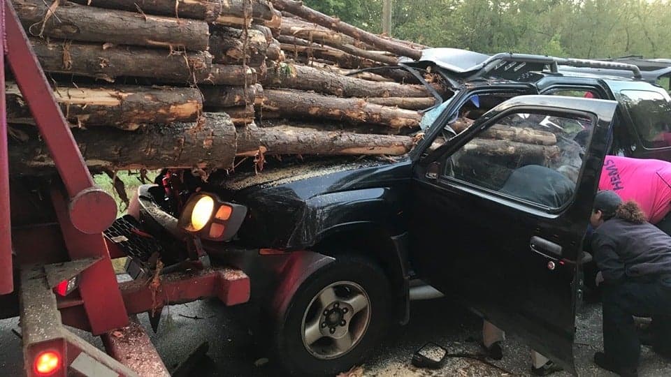 Nissan Xterra Driver Narrowly Avoids Death by Logs in Hollywood-Like Crash