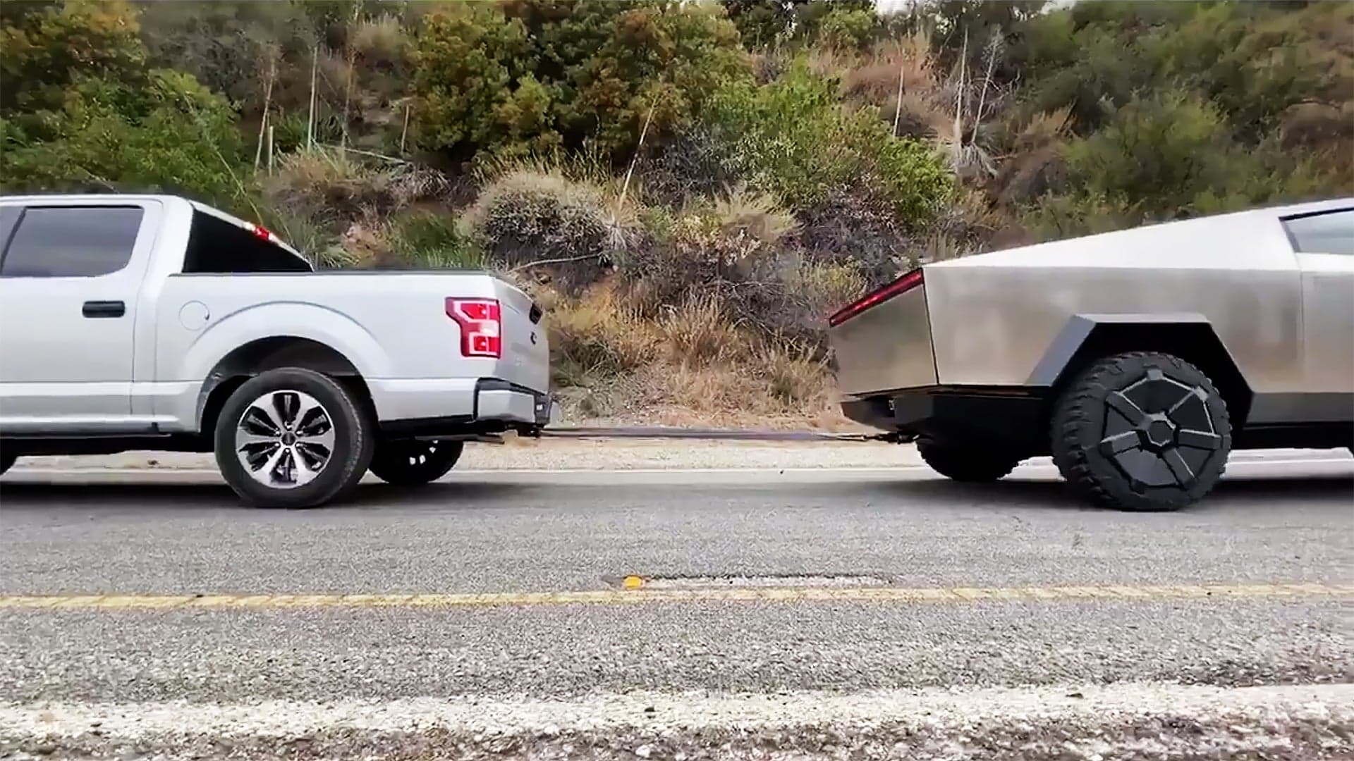 Elon Musk Accepts Ford’s Challenge to Tesla Cybertruck vs. F-150 Tug-of-War Rematch