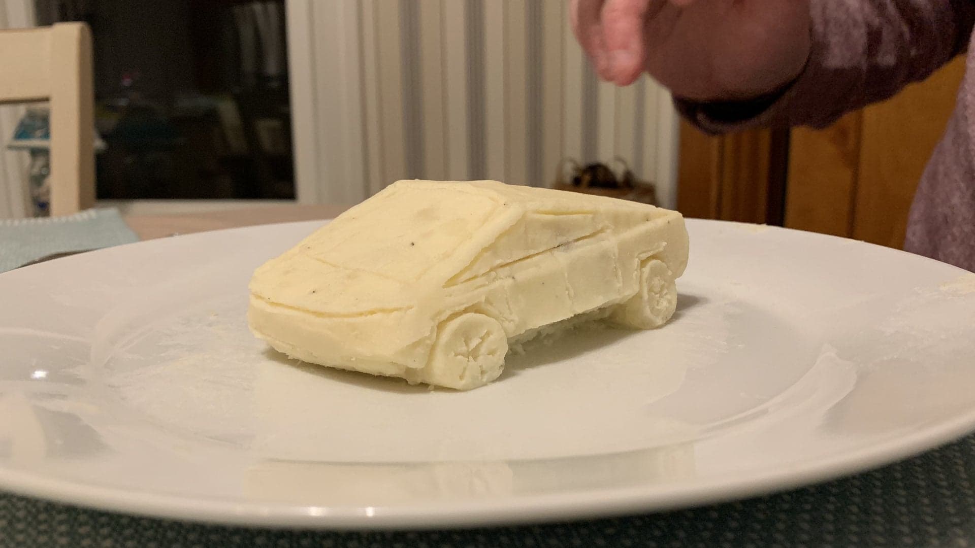 Man Wins Thanksgiving Dinner by Sculpting Tesla Cybertruck Out of Mashed Potatoes