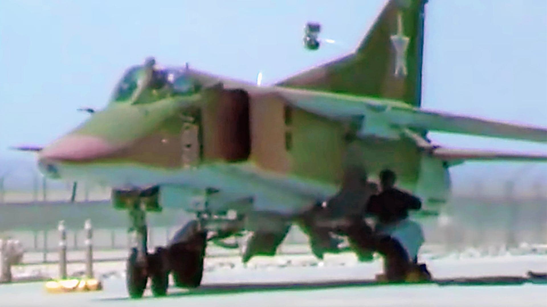 Check Out This Rare Footage Of Red Eagle MiGs At Tonopah Test Range Airport