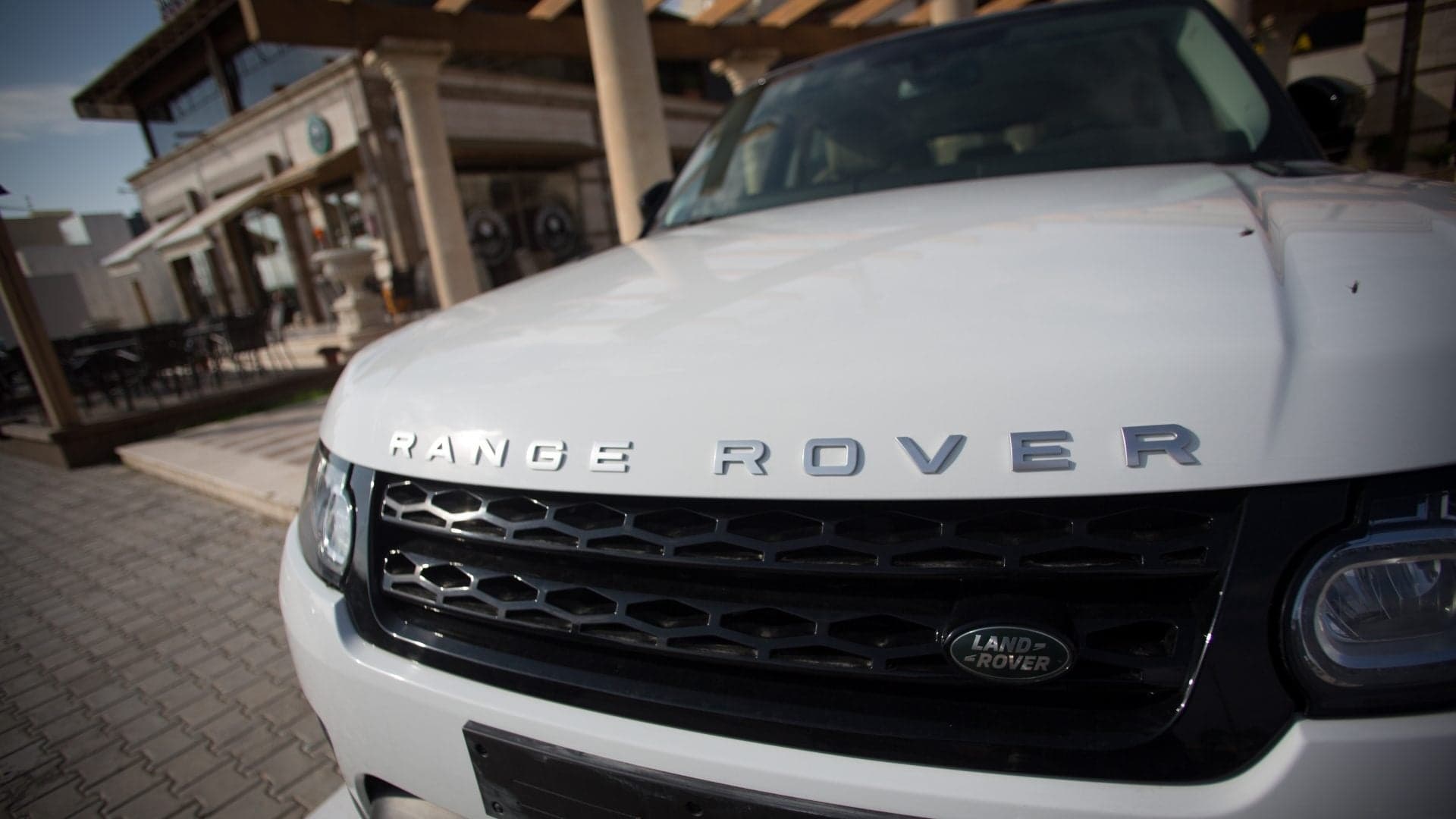 Range Rover Driver Hit With DUI After Driving Up Magic Mountain Ski Slope
