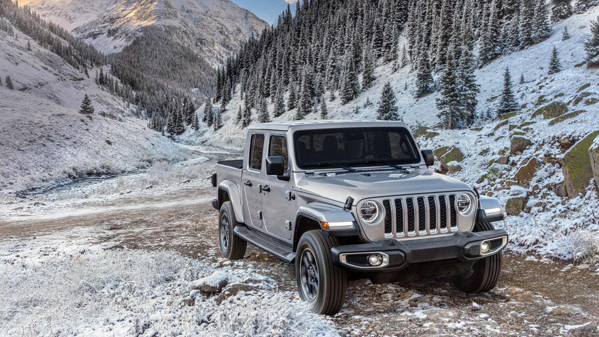 New Jeep Wrangler, Gladiator North Edition Aim to Make Your Winter Commute Less Miserable