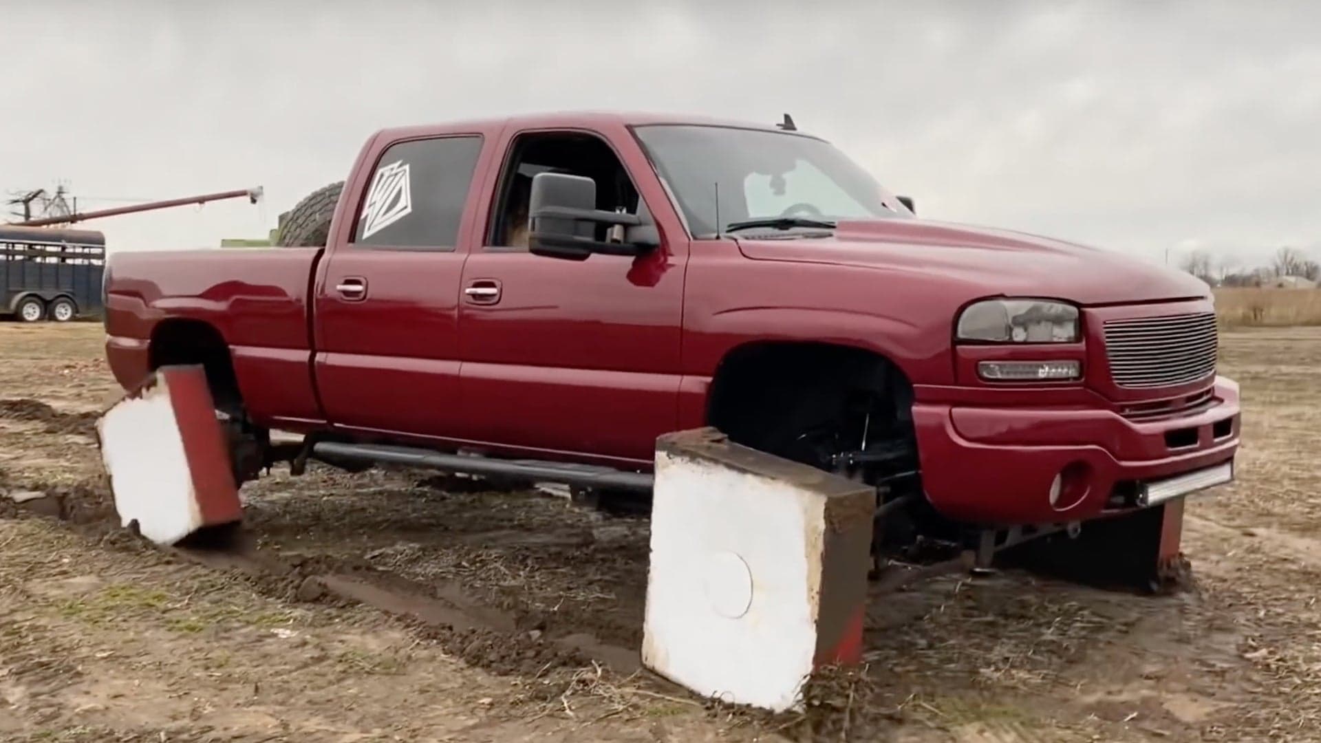 Surprise: This GMC Sierra Pickup With Square Wheels Makes for a Terrible Off-Roader