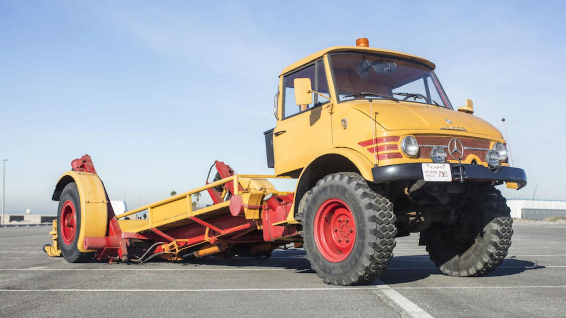 1966 Mercedes-Benz Car Hauler Is One of the World’s Only FWD Unimogs