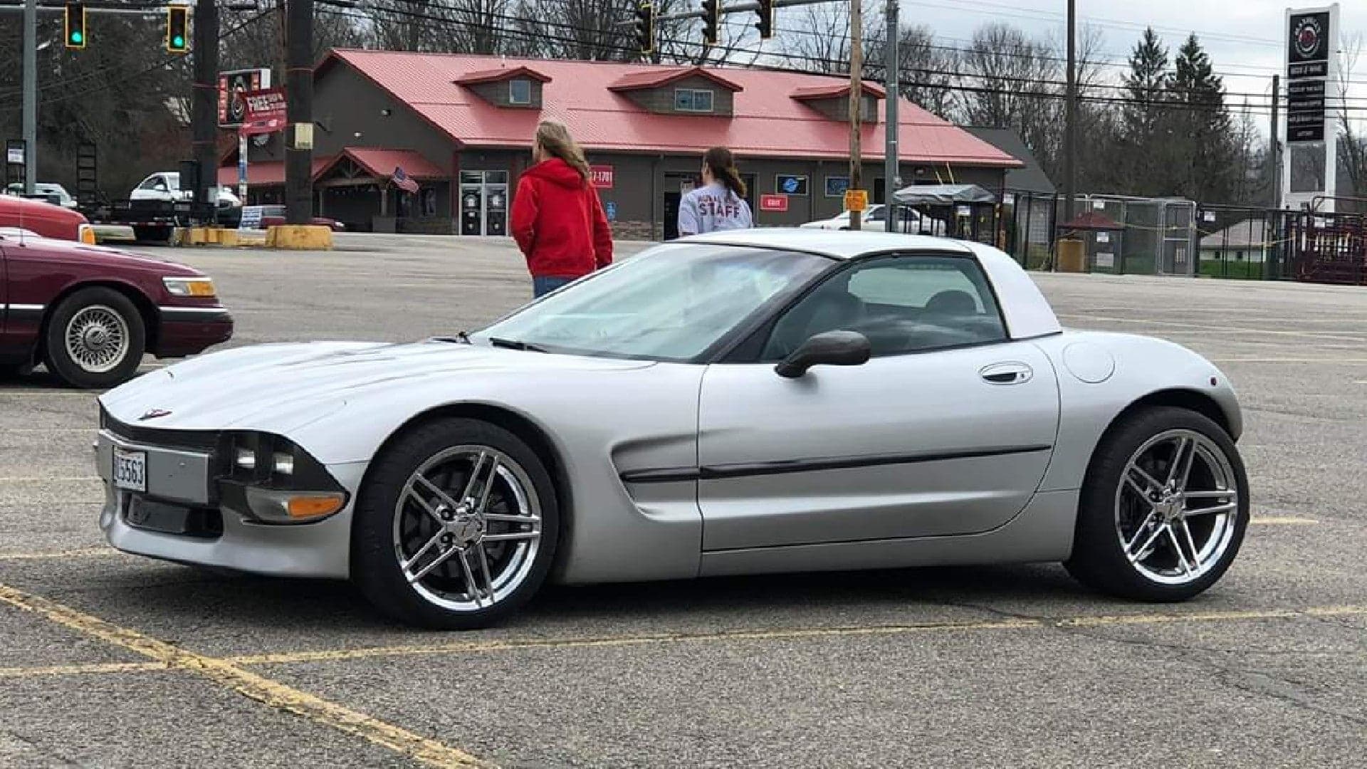 This Bizarre Shorty C5 Corvette Hot Rod Might Not Be so Bad