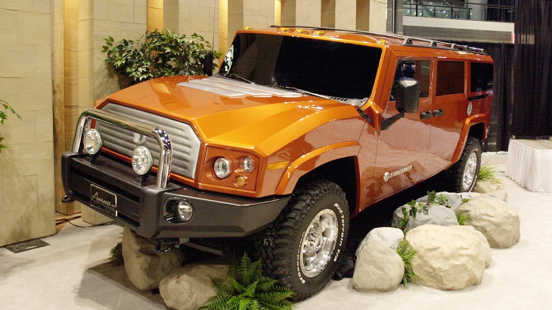 The 2003 Studebaker XUV Attempted to Revive a Classic Name with an Illegal Hummer Clone