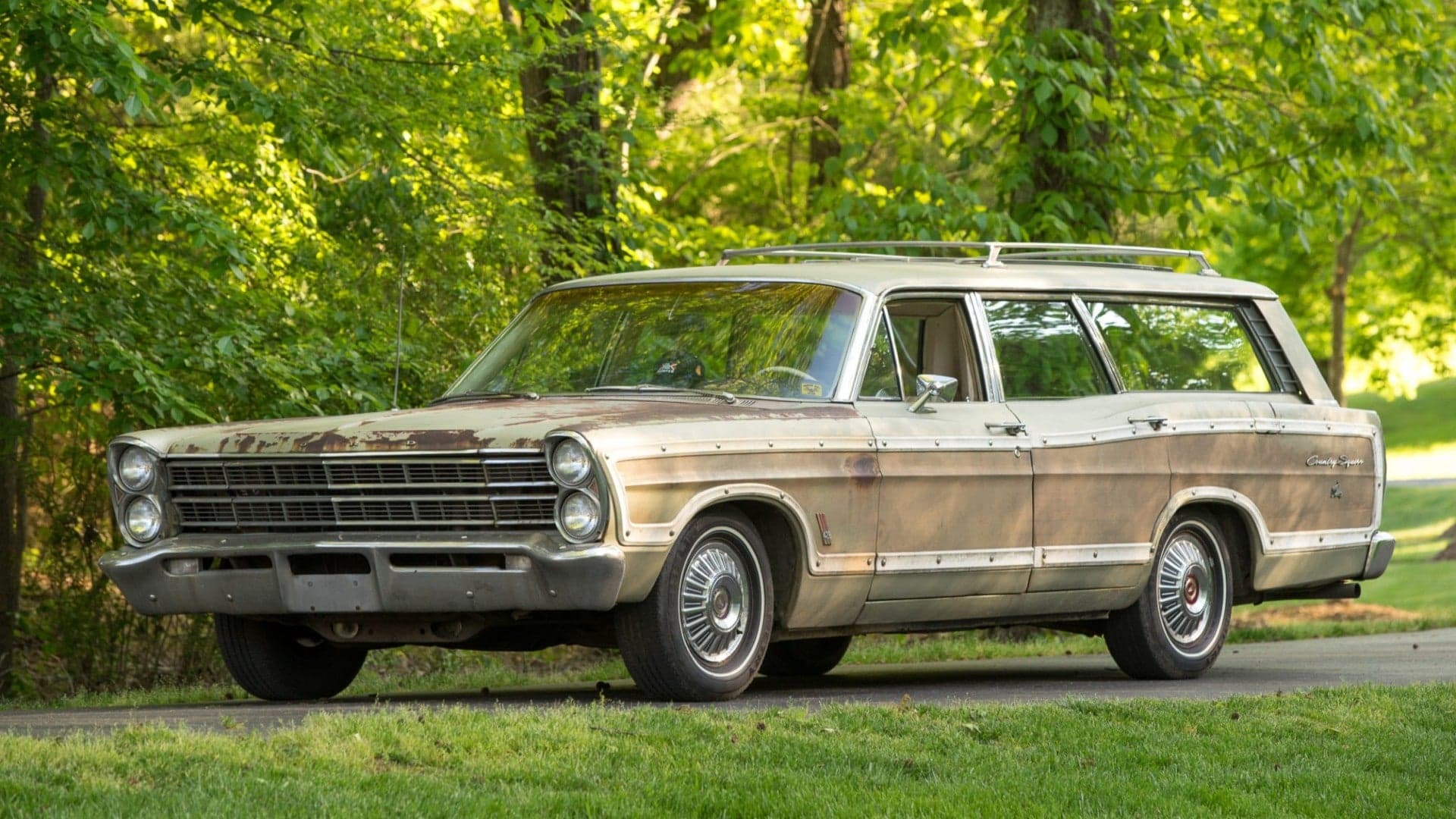 Someone Begged Lee Iacocca for a 4-Speed Ford Country Squire With a 428 V8. He Made Just One.