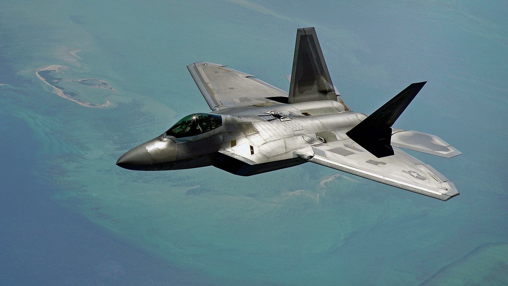 F-22 Raptor Stealth Fighter Crashes During Training Flight In Florida (Updated)