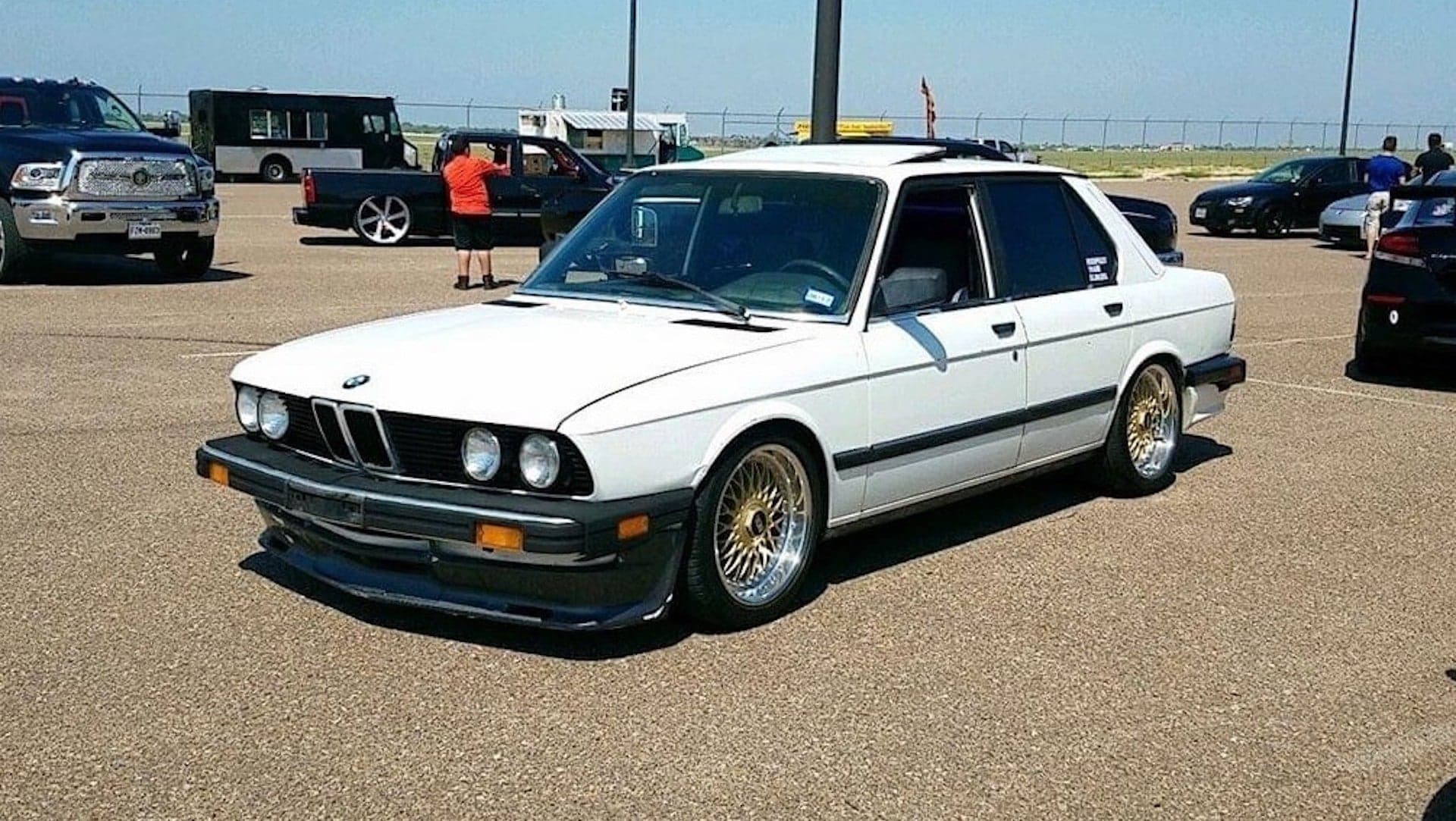 This LS-Swapped 1985 BMW 528e Is the Result of a Brotherly Dare