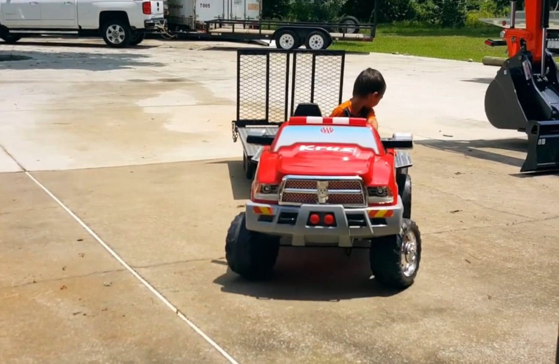 This Kid Can Back Up a Trailer Better Than Most Adults