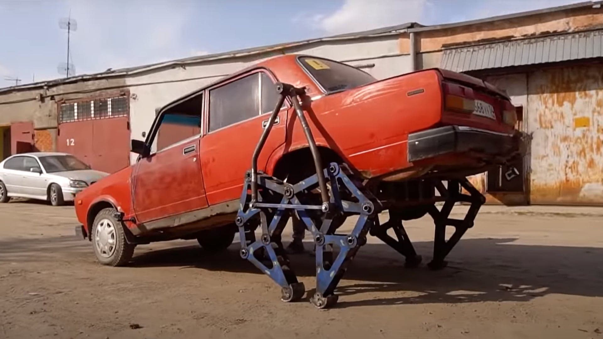 Watch These Russian Mechanics Make a Lada Walk on Steel Legs