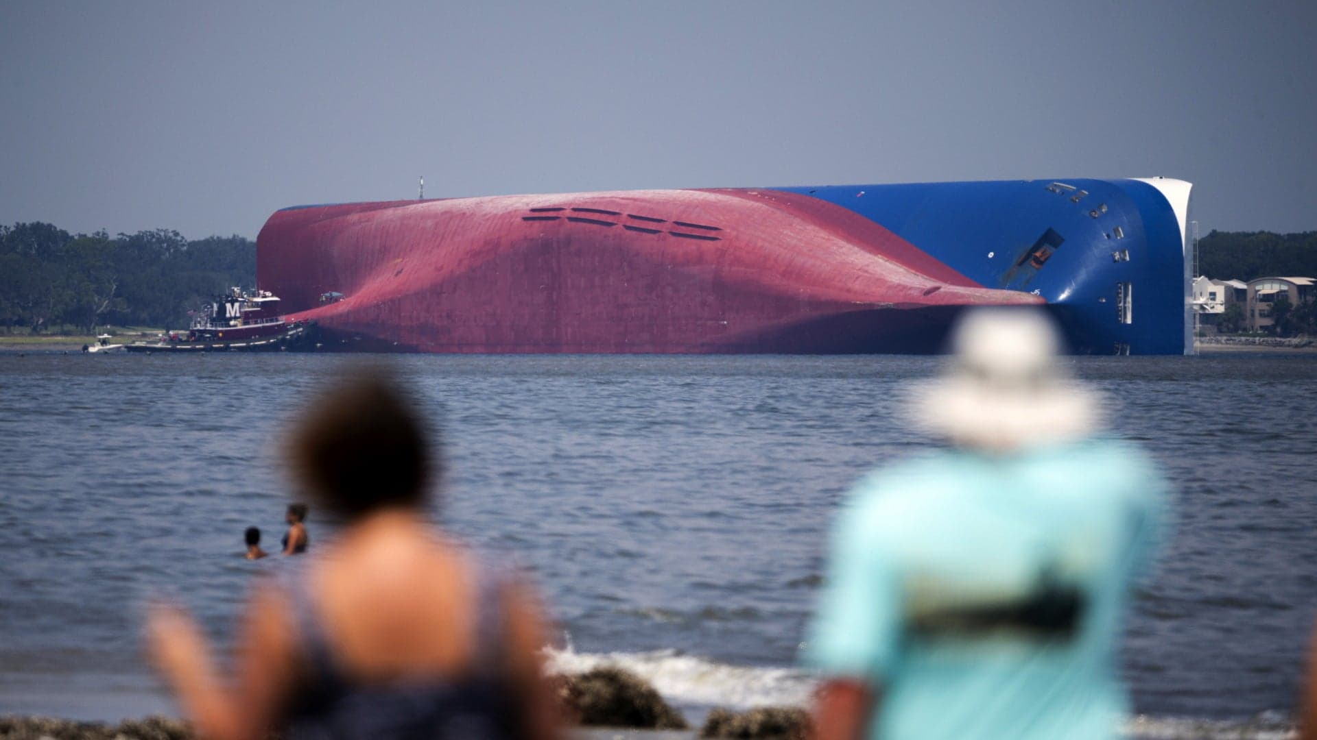 Capsized Cargo Ship in Georgia with 4,200 Cars Aboard Will Be Cut Into Pieces with a Giant Chain