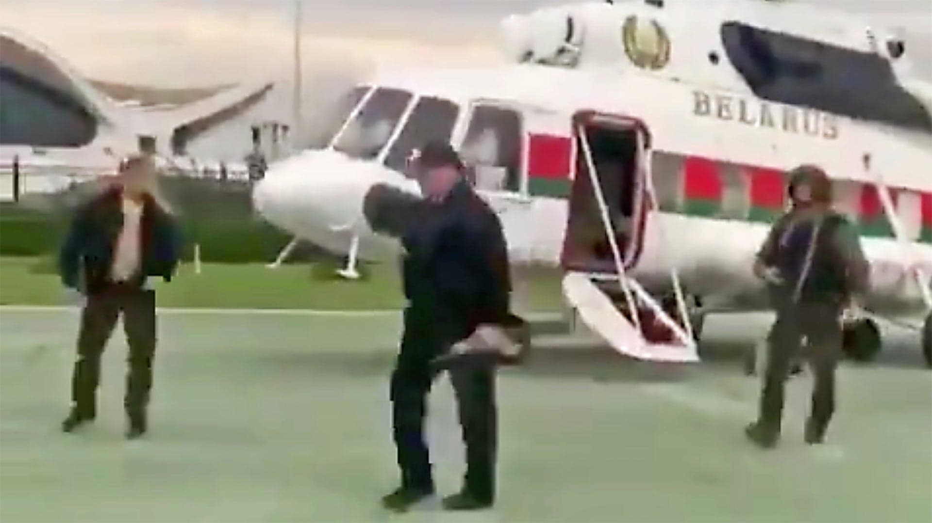 Embattled President Of Belarus Totes An AK While Flying To His Palace In A Luxurious Mi-8