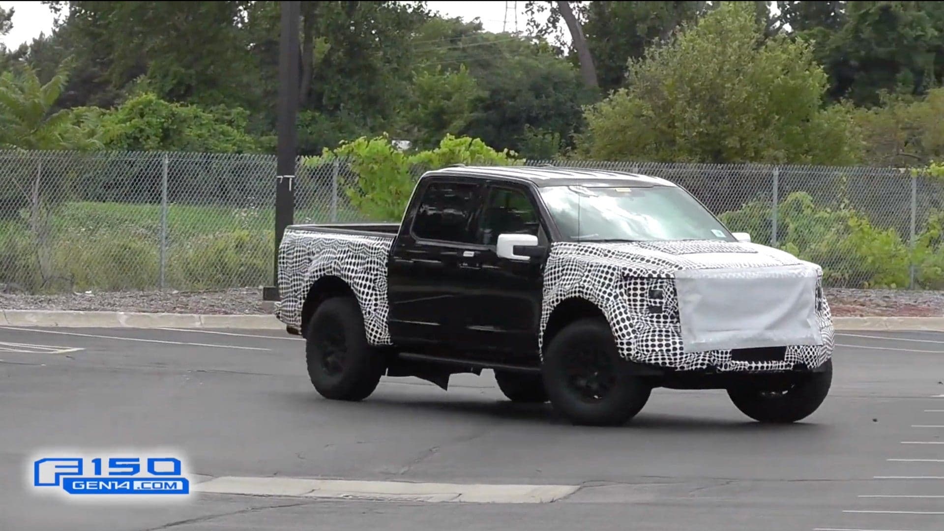 It Sure Sounds Like a V8 in This 2021 Ford F-150 Raptor Prototype