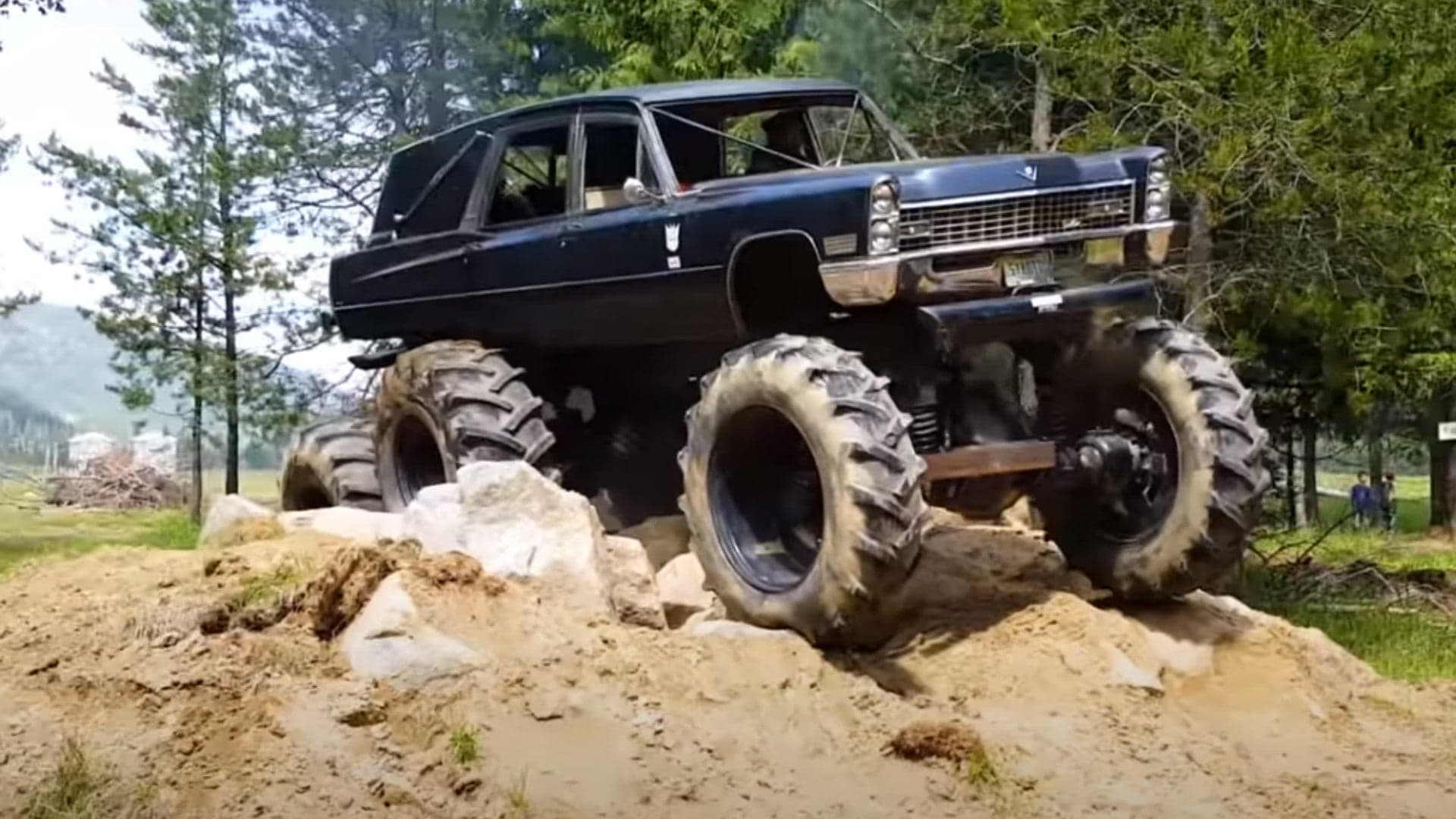Meet the Detroit Diesel-Powered 6×6 Cadillac Hearse That Rides on 60-Inch Mud Tires