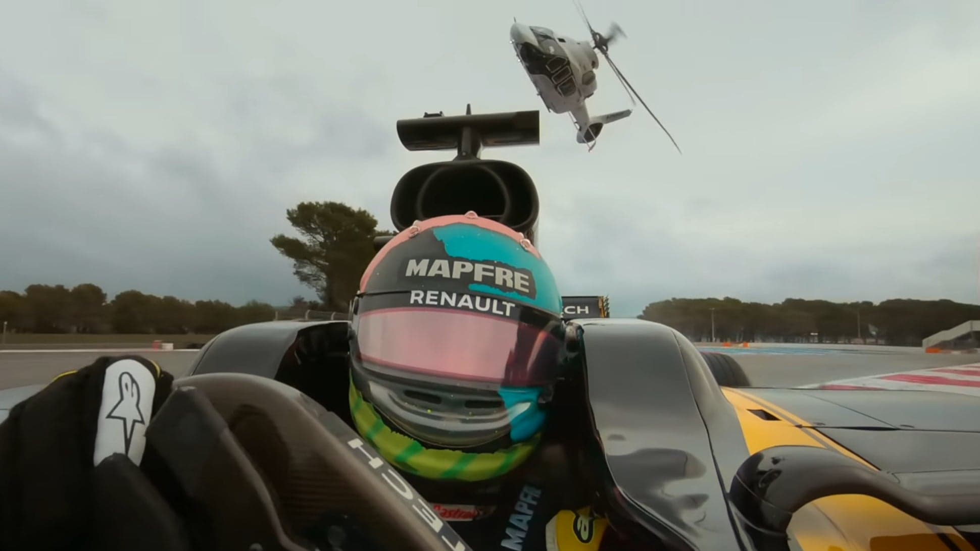 The Coolest Track Battle In Ages Is an Airbus ACH160 Helicopter Chasing a Renault F1 Car
