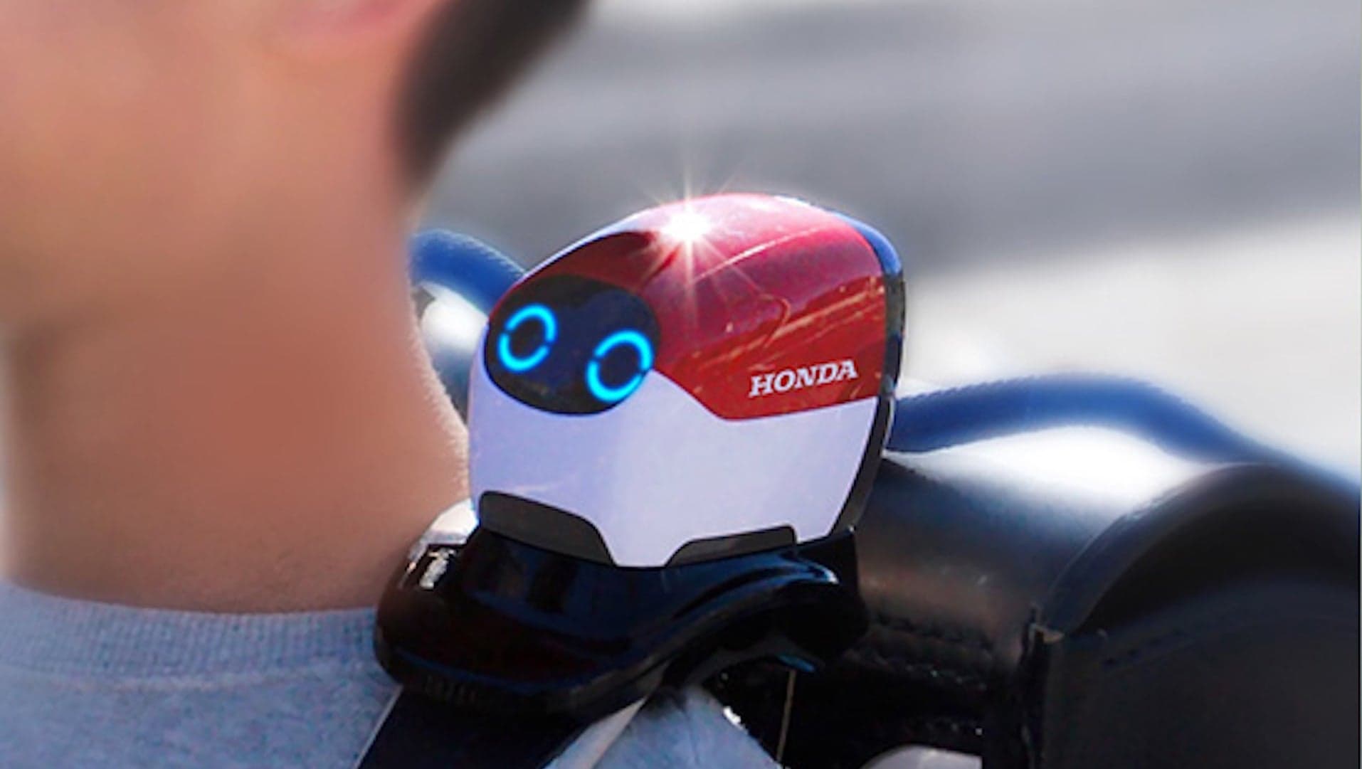Honda’s New Robot Buddy Helps Kids Cross Streets Safely