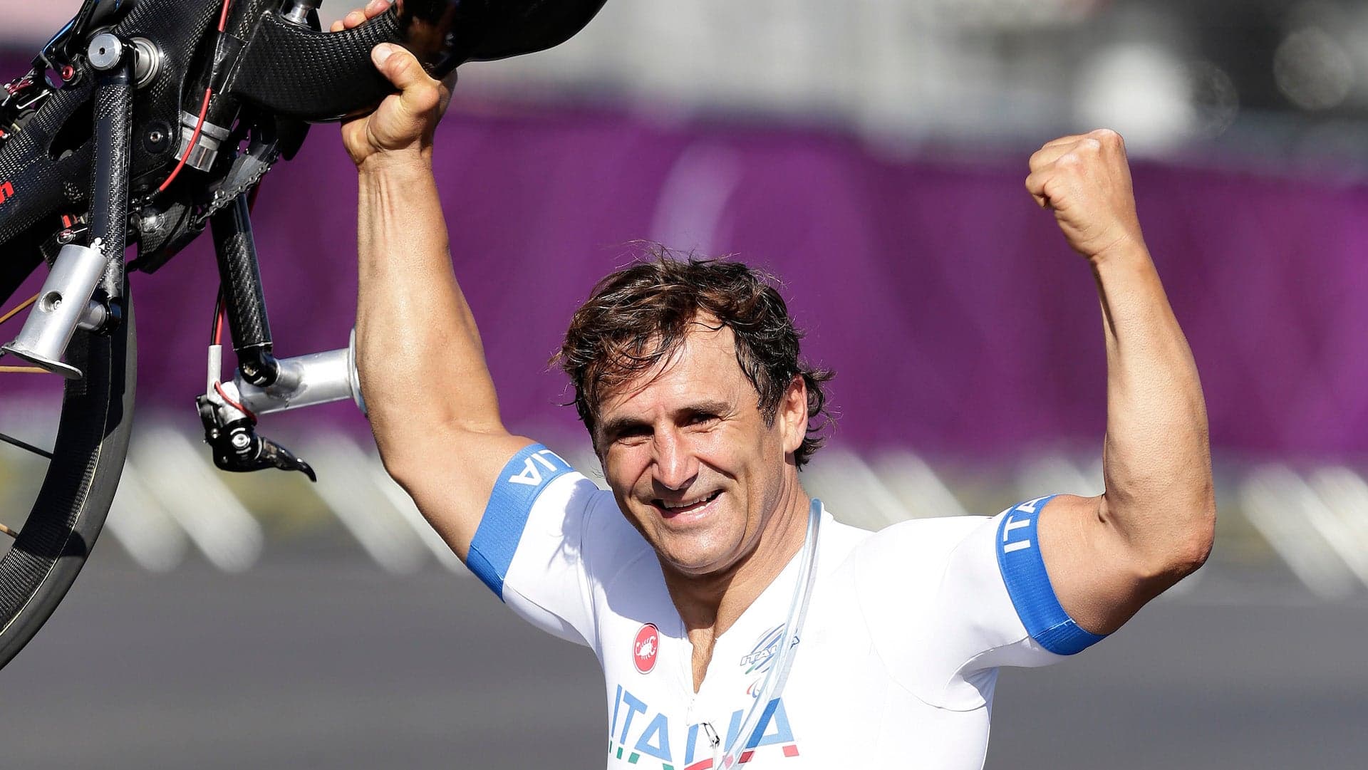 Alex Zanardi Is Able to Speak to His Family After Most Recent Surgery: Report