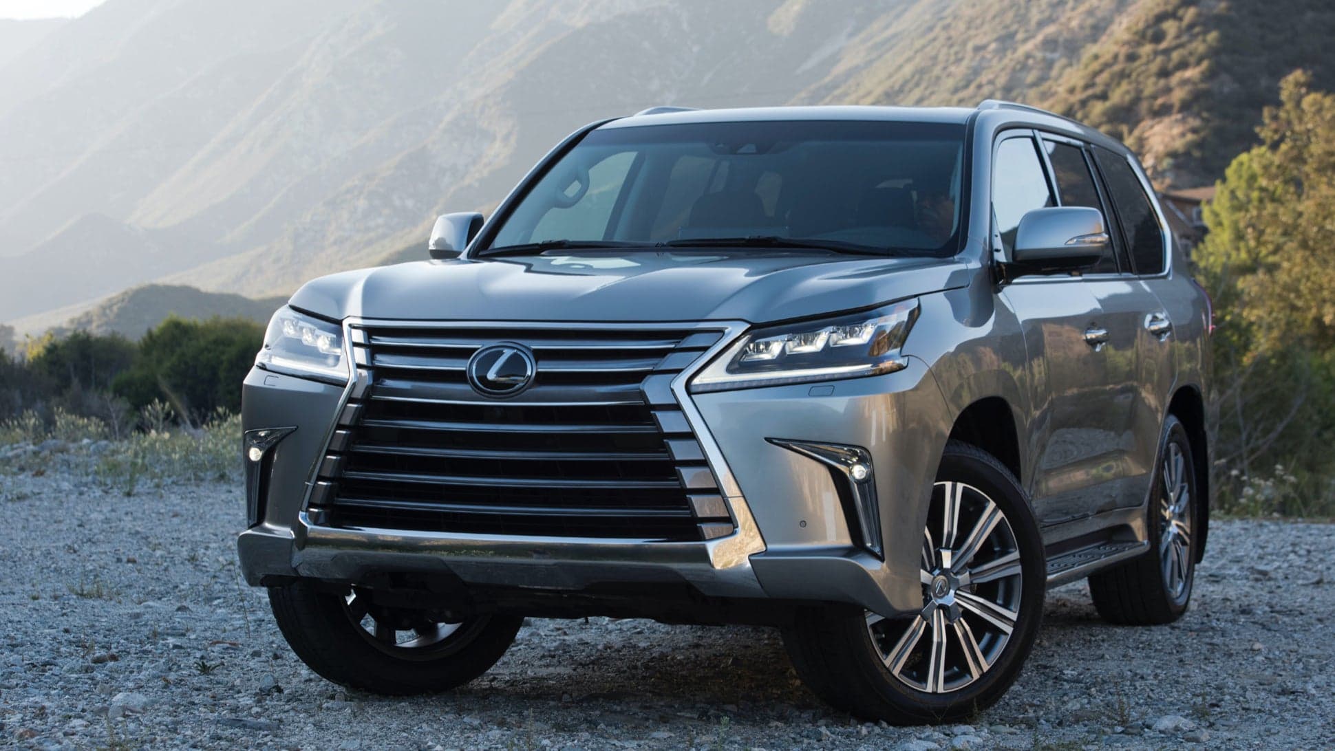 Lexus Boss Wants More Body-on-Frame Lexus SUVs to Get in on That Ford Bronco Hype