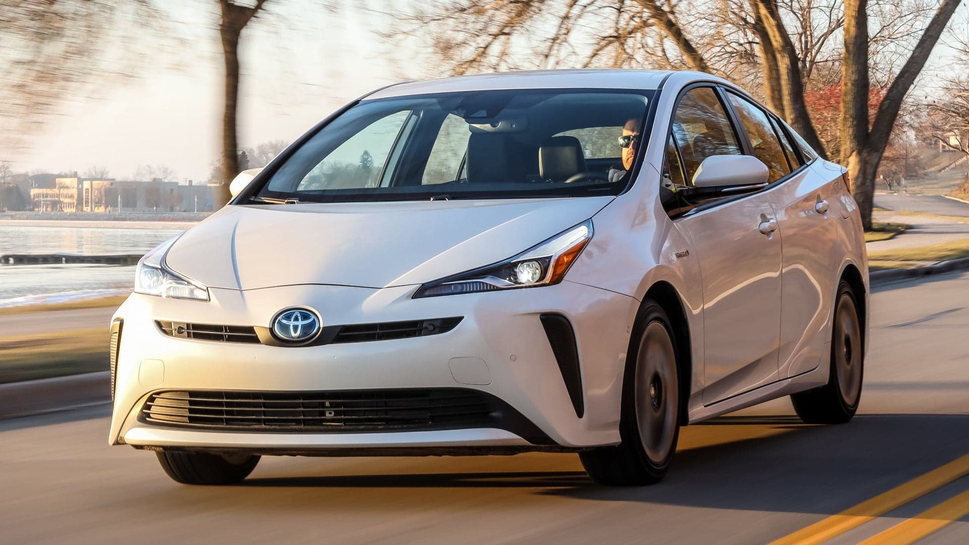 Toyotas Make Up Seven of the Top 10 Cars Owners Keep for 15+ Years: Study
