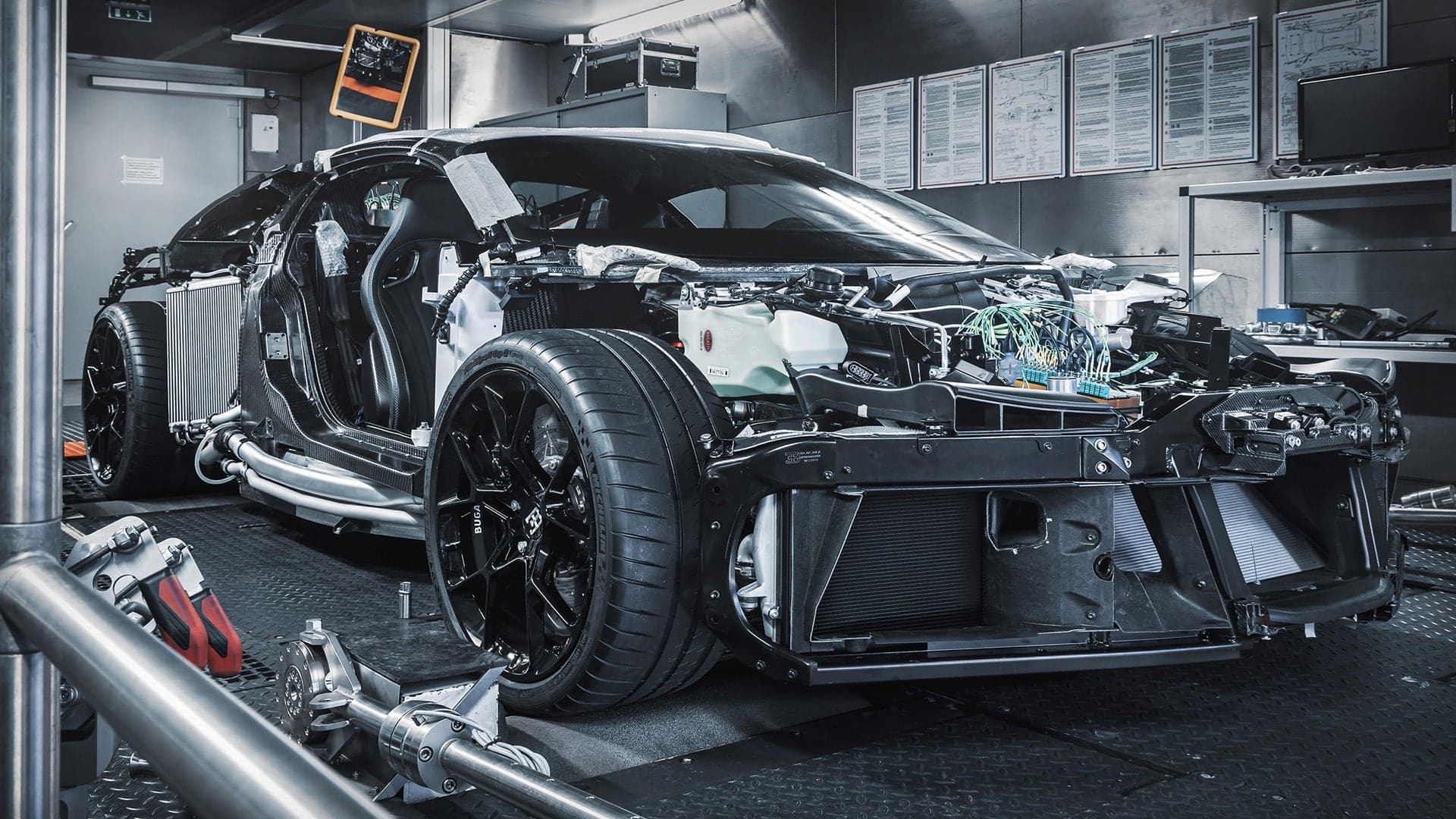 Naked Bugatti Centodieci Exposes the Astonishing Engineering Around the 1,600-HP W16