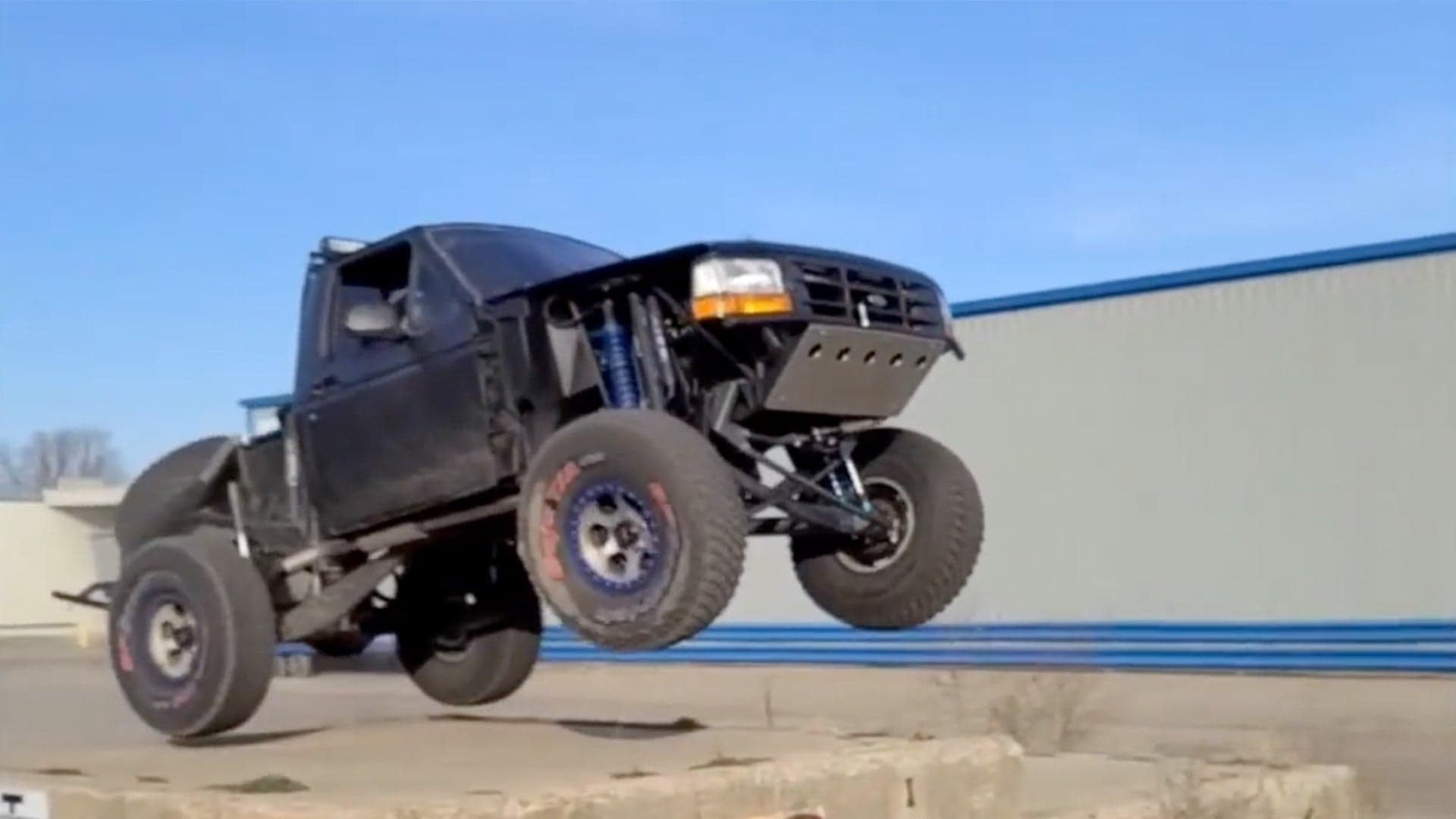 A 7.3L Godzilla V8 Swap Makes This Ford F-150 Prerunner a Serious Dune Slayer